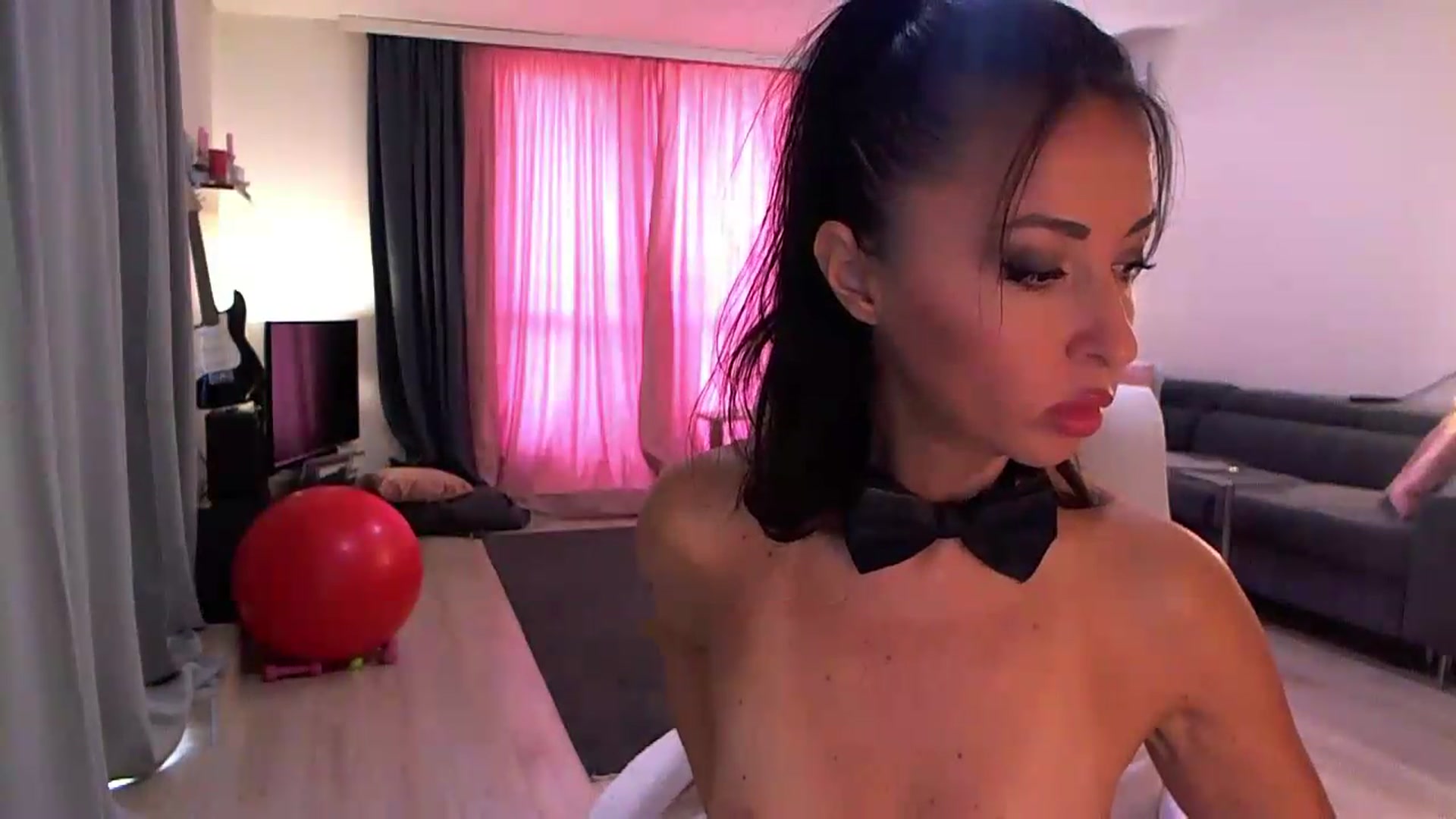 Gallery image thumbnail from Adrianna__'s myfreecams stream on, 06/03/2026, 07:43 image 11 of 20
