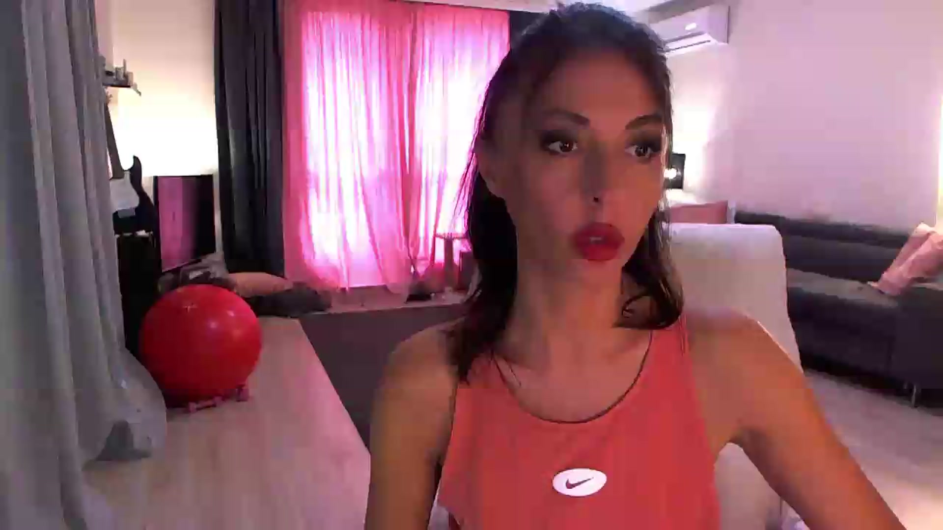 Gallery image thumbnail from Adrianna__'s myfreecams stream on, 06/20/2026, 13:30 image 1 of 20