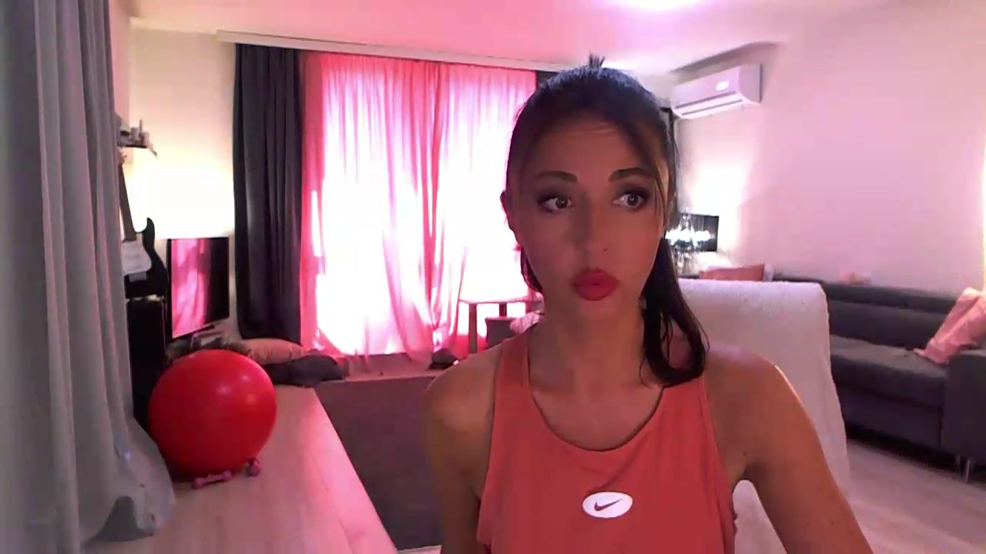 Gallery image thumbnail from Adrianna__'s myfreecams stream on, 06/20/2026, 14:43 image 5 of 20