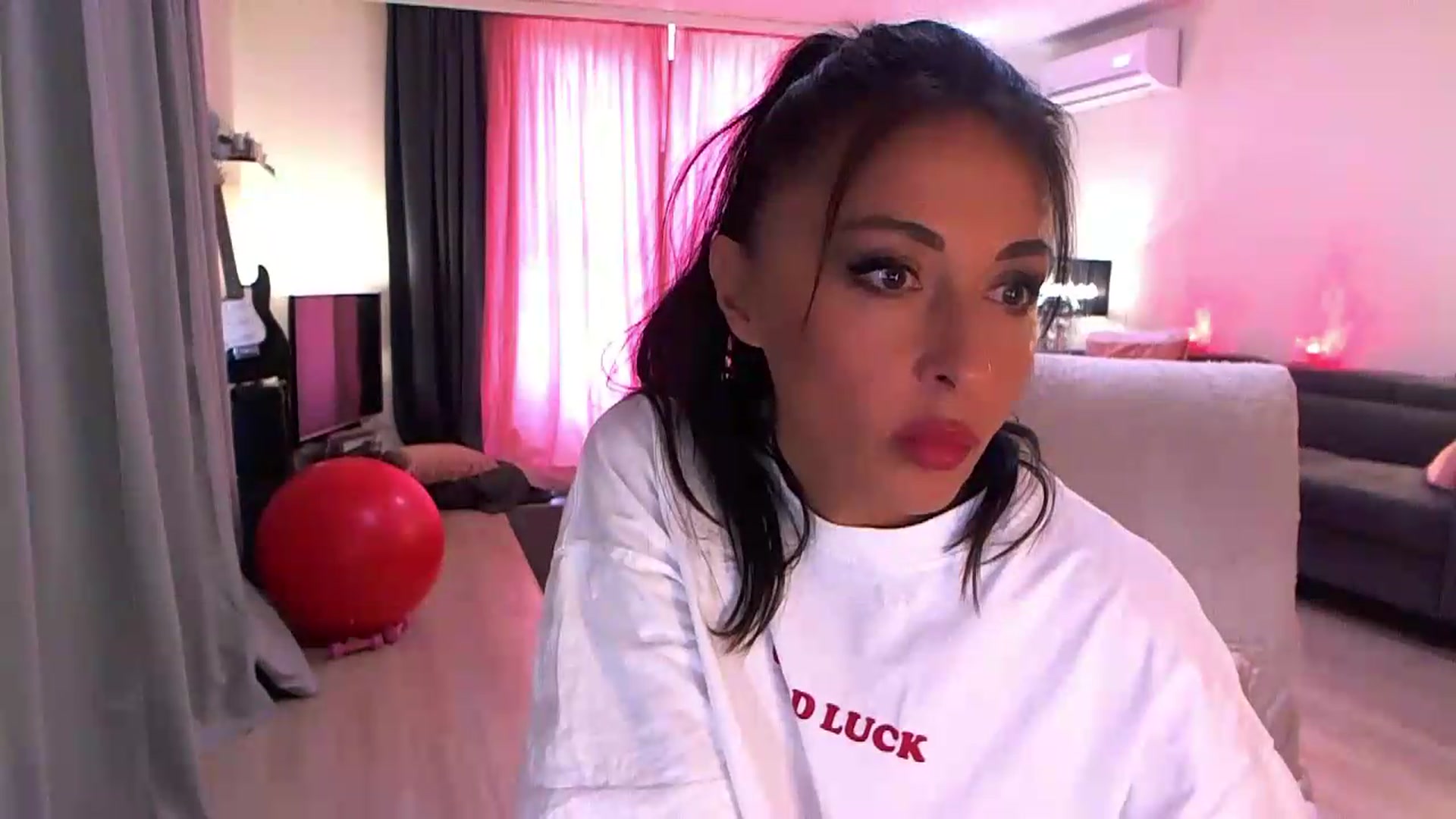 Gallery image thumbnail from Adrianna__'s myfreecams stream on, 06/23/2026, 11:02 image 10 of 20