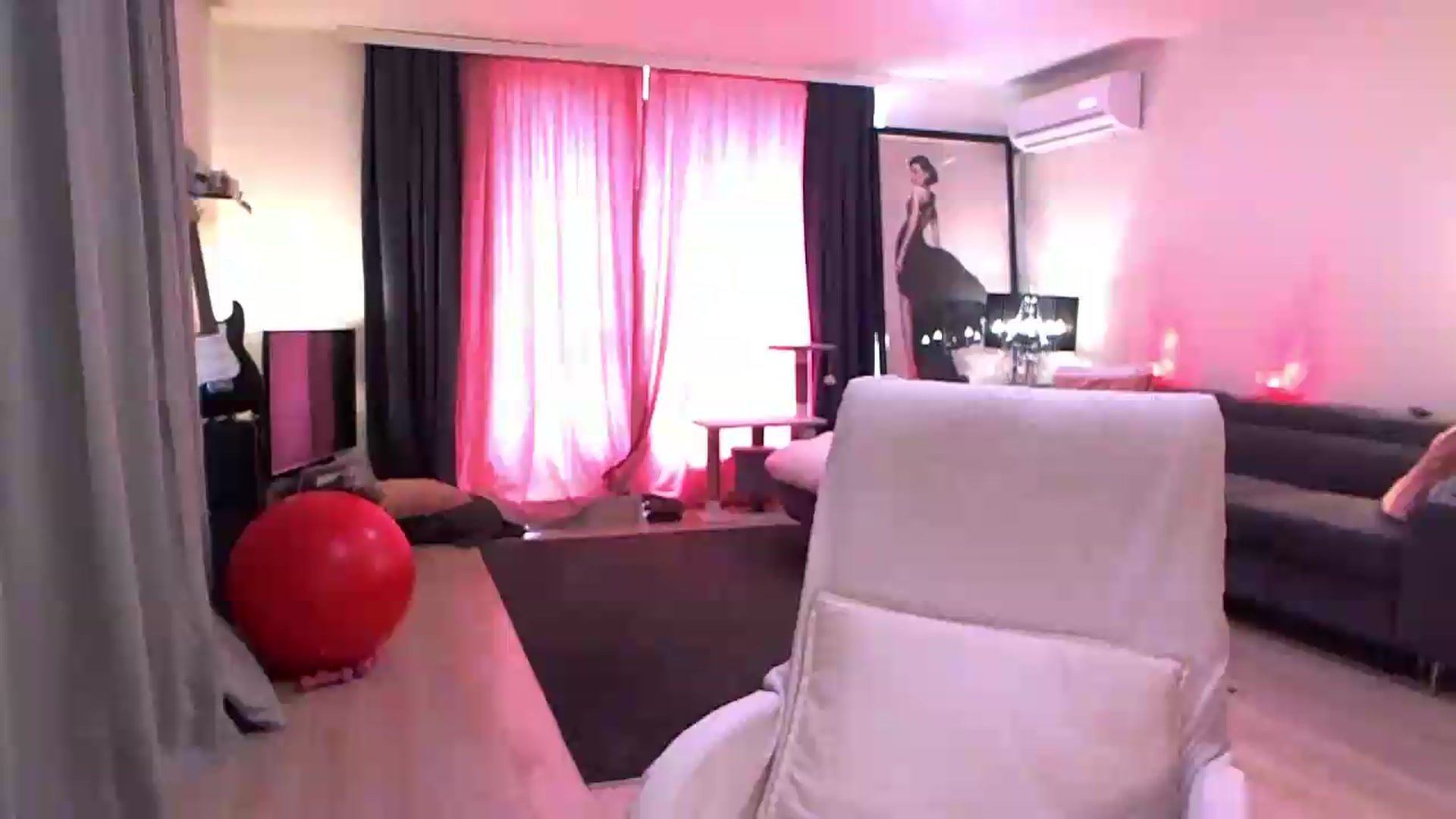 Gallery image thumbnail from Adrianna__'s myfreecams stream on, 06/23/2026, 13:31 image 8 of 20
