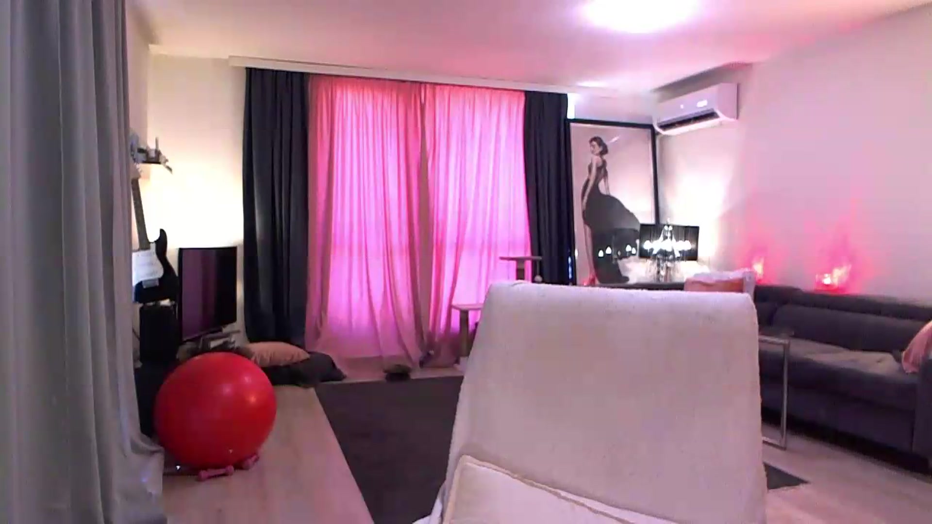 Gallery image thumbnail from Adrianna__'s myfreecams stream on, 06/26/2026, 08:00 image 8 of 20