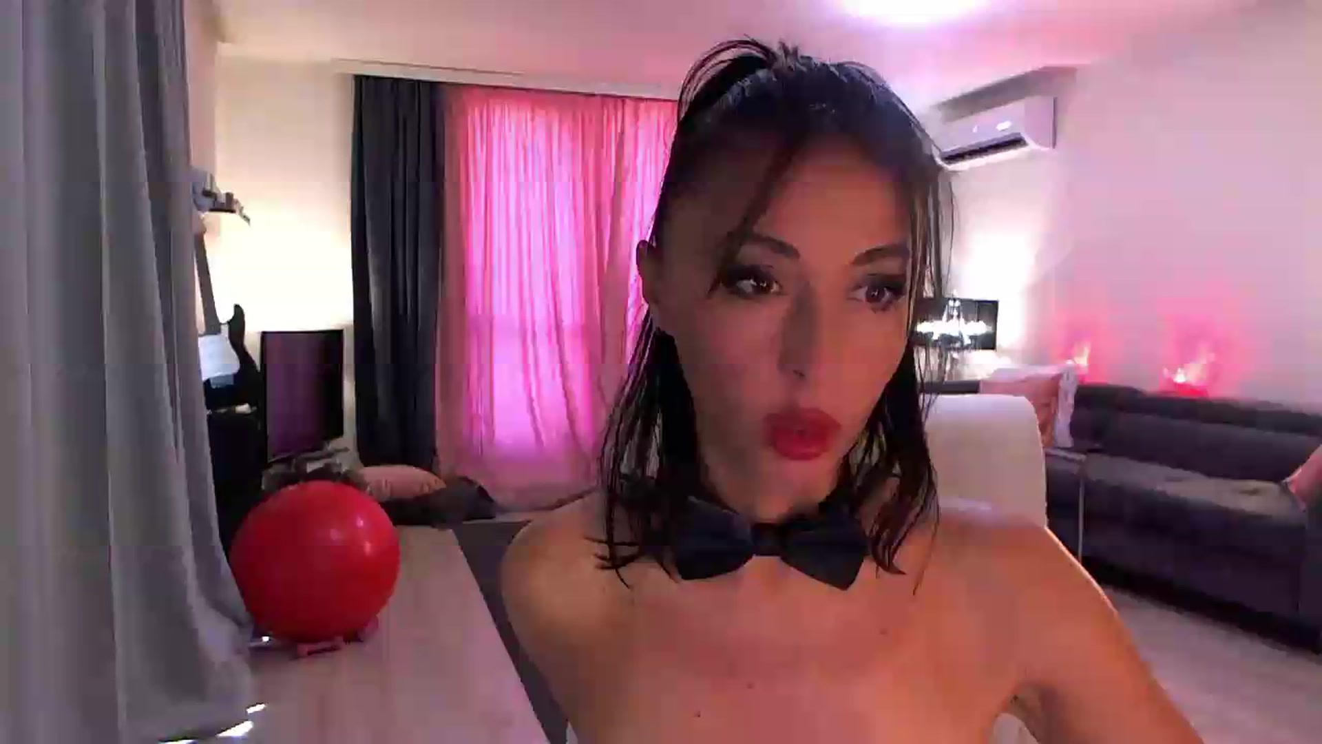 Gallery image thumbnail from Adrianna__'s myfreecams stream on, 06/28/2026, 07:58 image 1 of 20