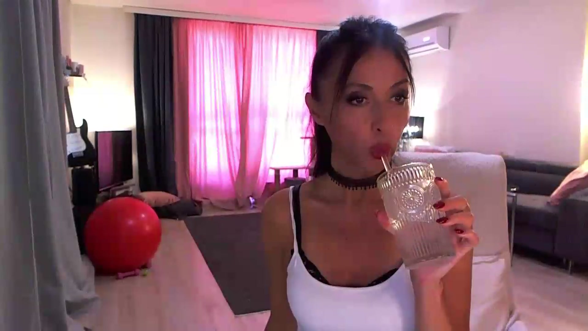 Gallery image thumbnail from Adrianna__'s myfreecams stream on, 07/04/2026, 10:51 image 11 of 20