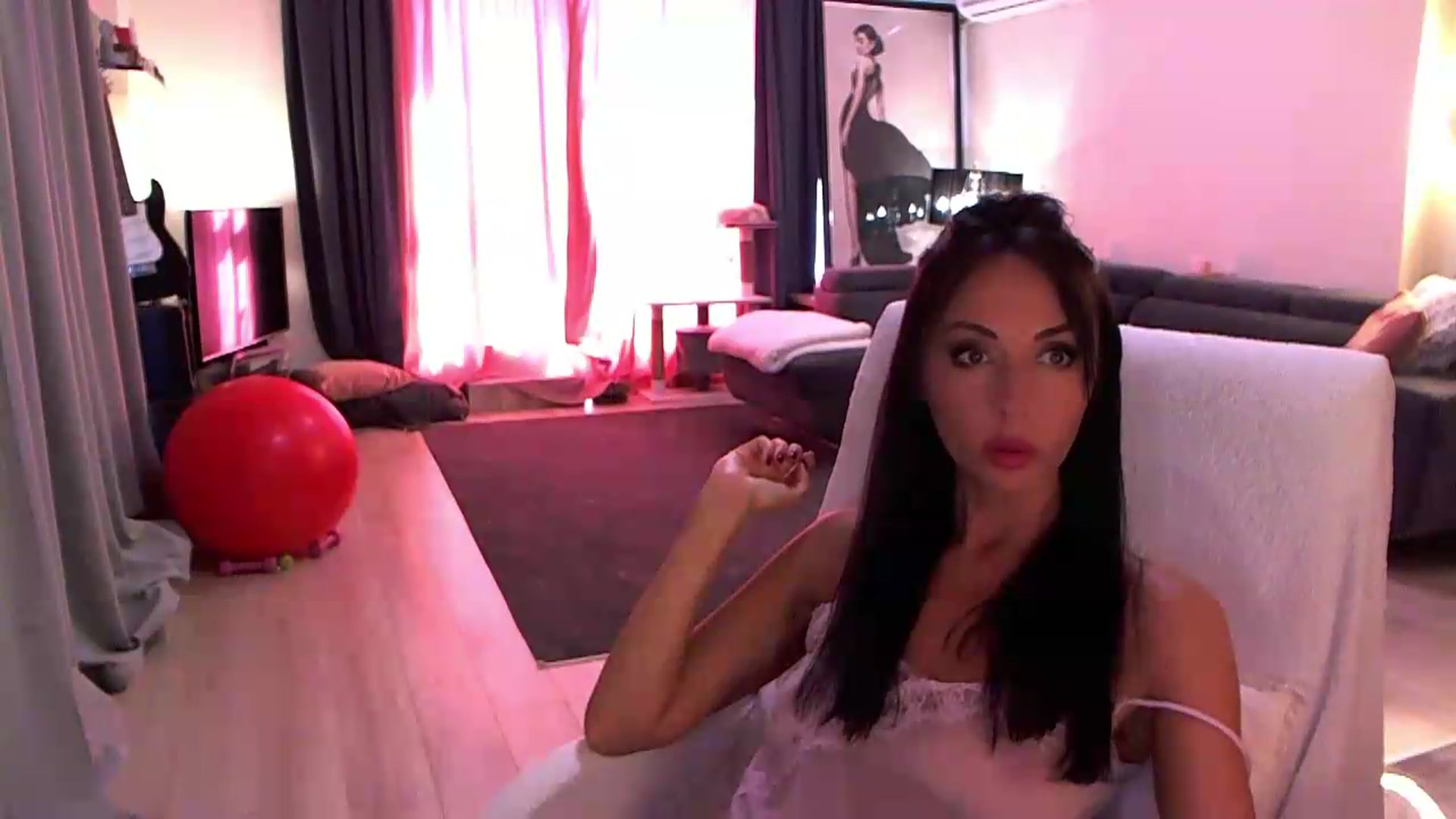 Gallery image thumbnail from Adrianna__'s myfreecams stream on, 07/18/2026, 14:45 image 13 of 20
