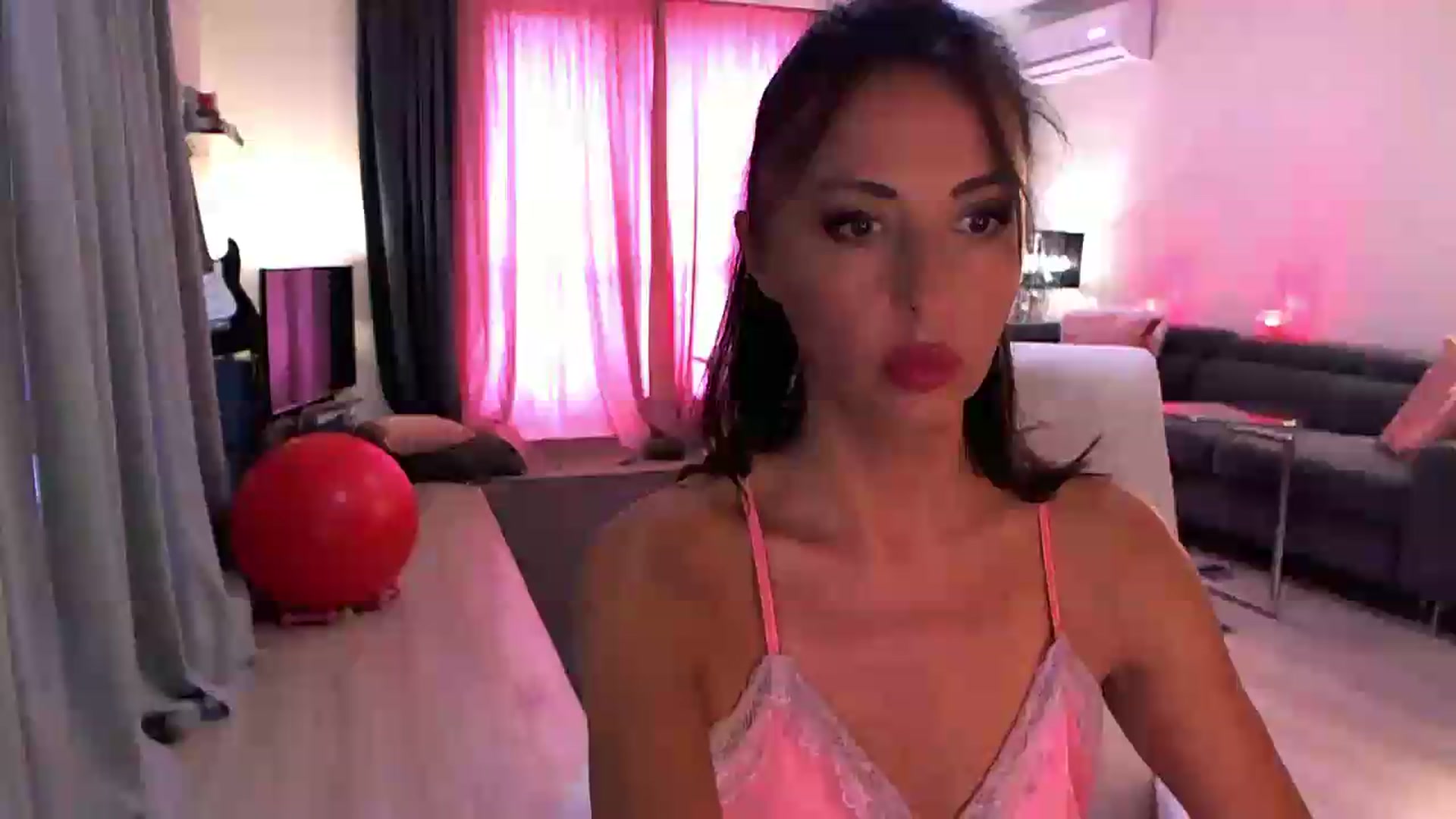 Gallery image thumbnail from Adrianna__'s myfreecams stream on, 07/19/2026, 15:04 image 1 of 20