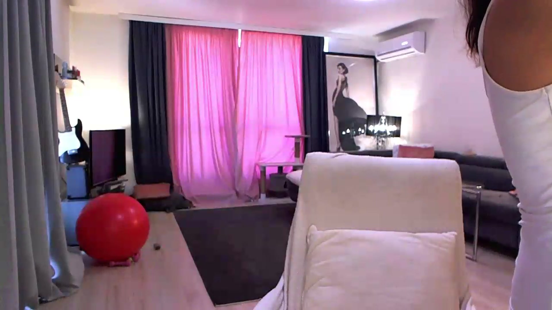 Gallery image thumbnail from Adrianna__'s myfreecams stream on, 07/29/2026, 08:22 image 2 of 20