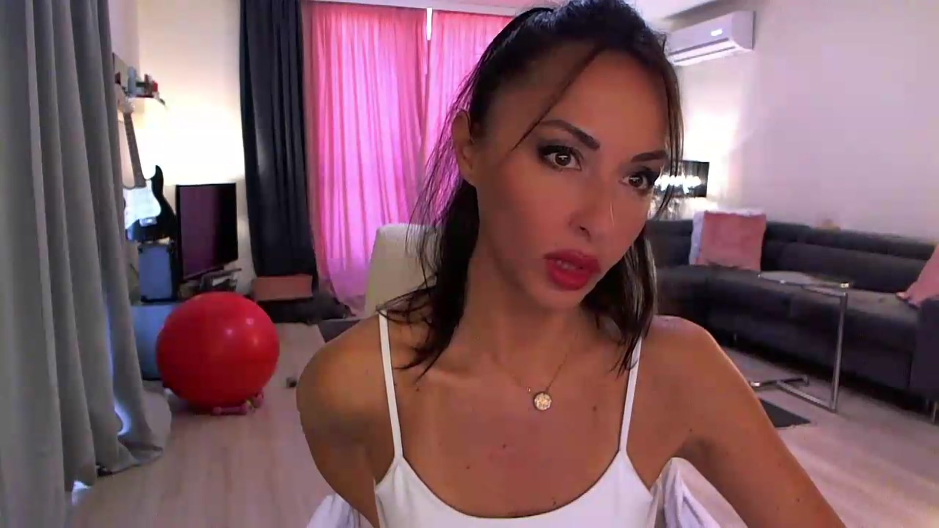 Gallery image thumbnail from Adrianna__'s myfreecams stream on, 07/29/2026, 08:22 image 6 of 20