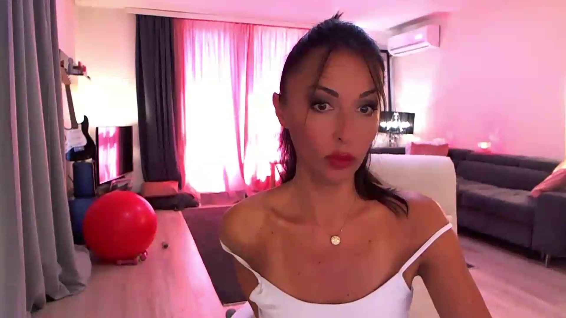 Gallery image thumbnail from Adrianna__'s myfreecams stream on, 07/29/2026, 14:22 image 2 of 20