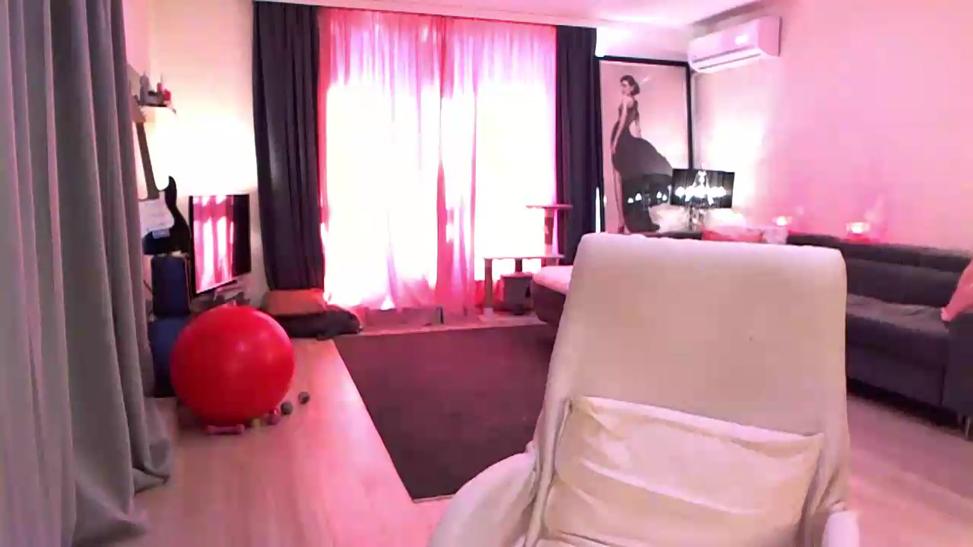 Gallery image thumbnail from Adrianna__'s myfreecams stream on, 08/02/2026, 15:36 image 16 of 20