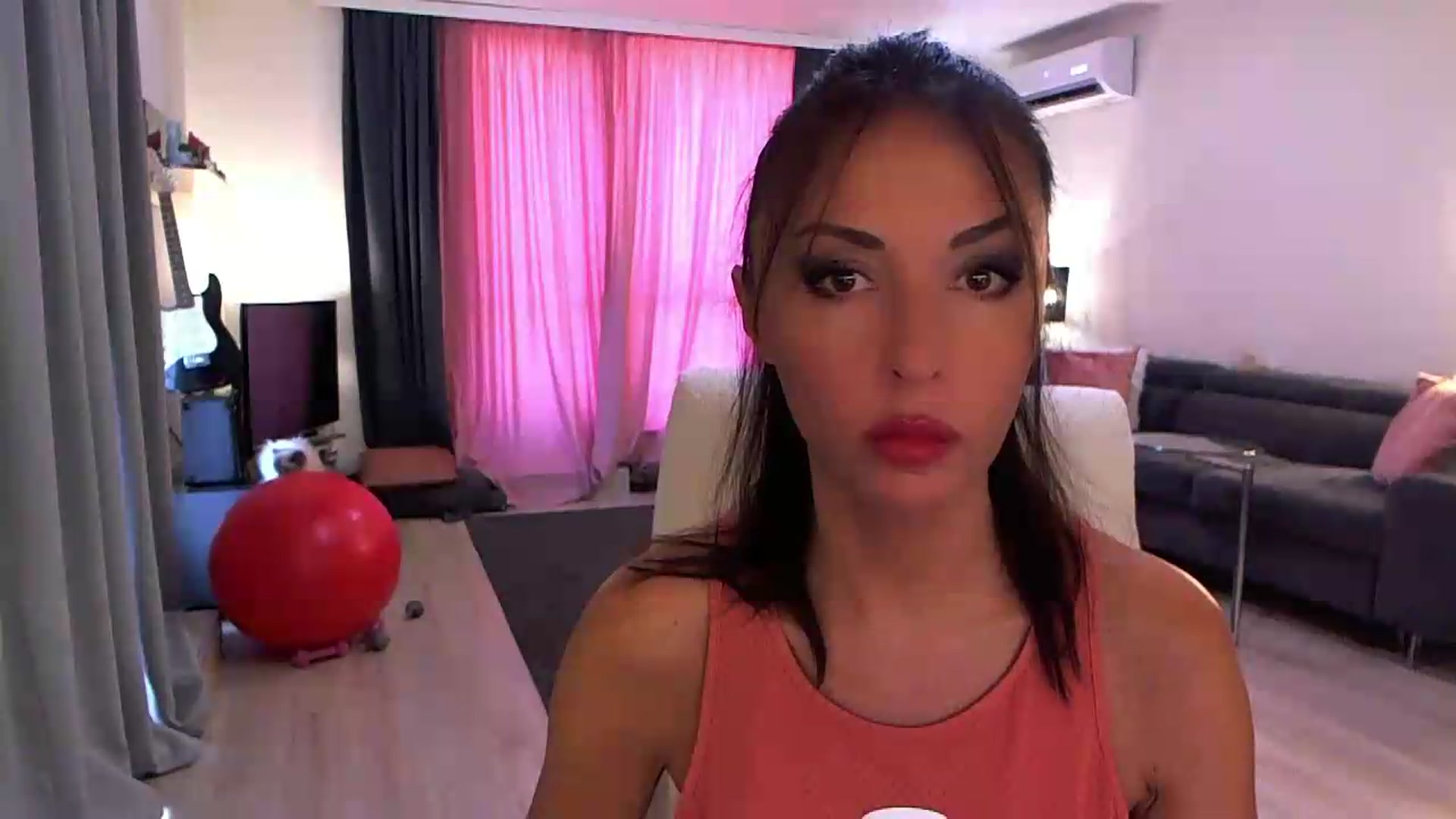 Gallery image thumbnail from Adrianna__'s myfreecams stream on, 08/05/2026, 08:31 image 2 of 20