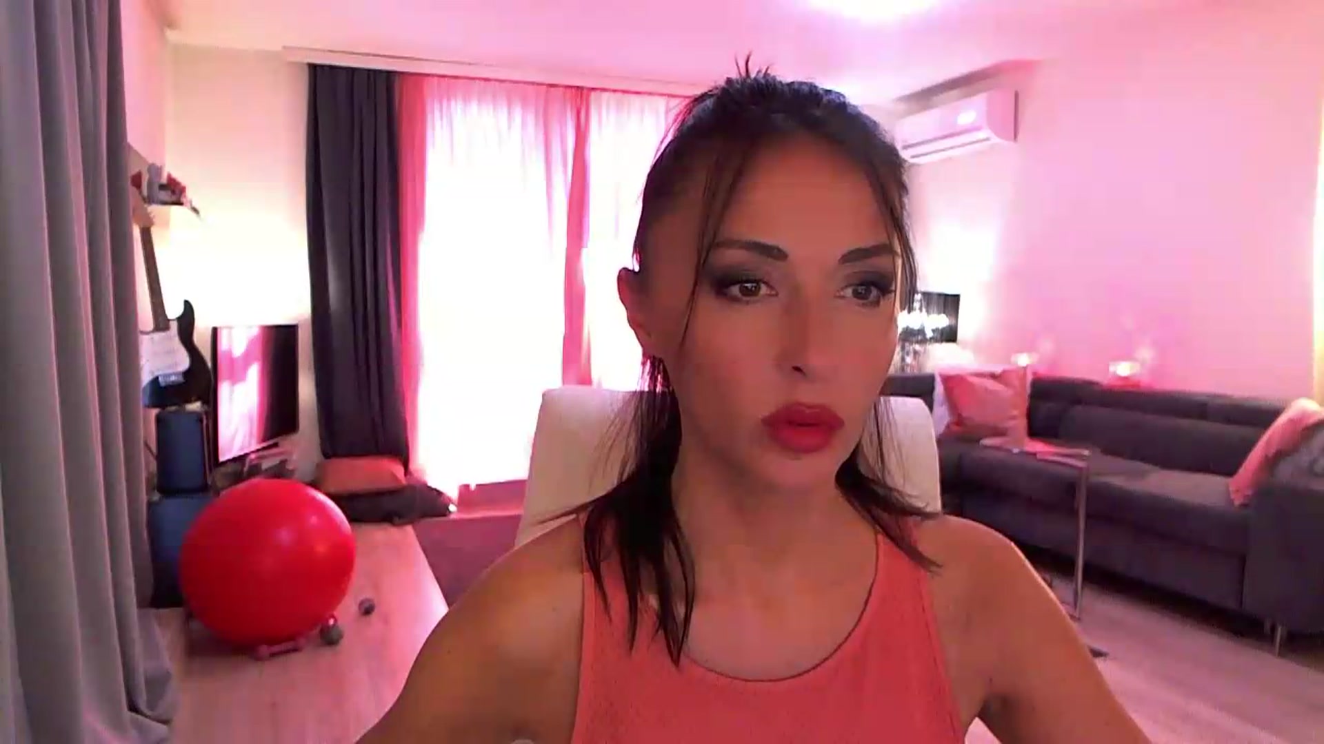 Gallery image thumbnail from Adrianna__'s myfreecams stream on, 08/05/2026, 13:38 image 10 of 20