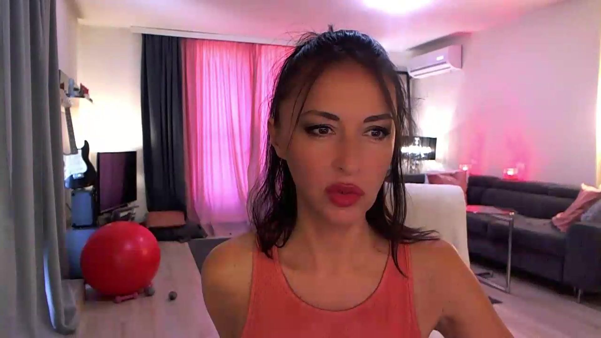 Gallery image thumbnail from Adrianna__'s myfreecams stream on, 08/06/2026, 08:34 image 11 of 20