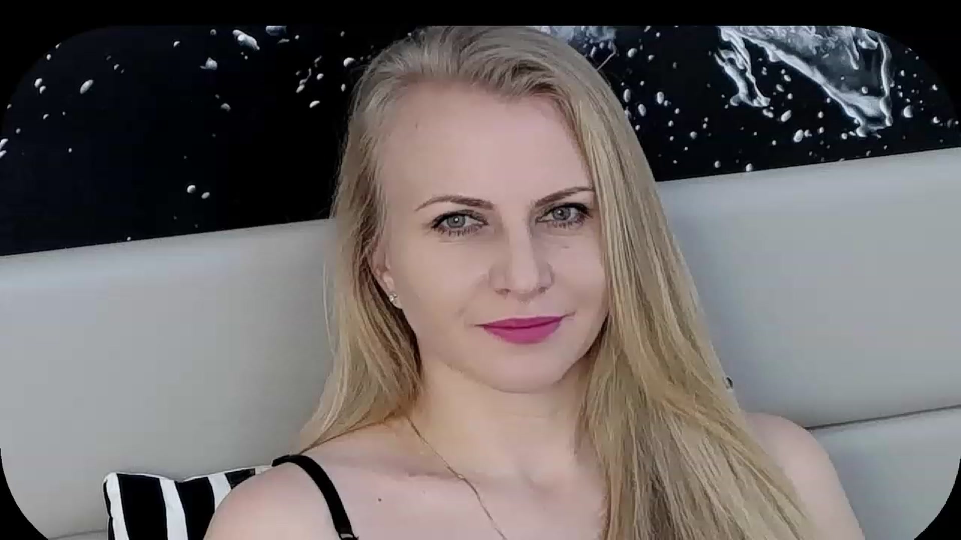 Gallery image thumbnail from Adrianna__K's myfreecams stream on, 12/09/2022, 07:10 image 20 of 20