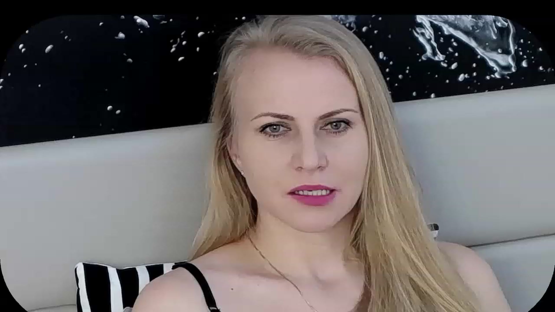 Gallery image thumbnail from Adrianna__K's myfreecams stream on, 12/09/2022, 07:10 image 2 of 20