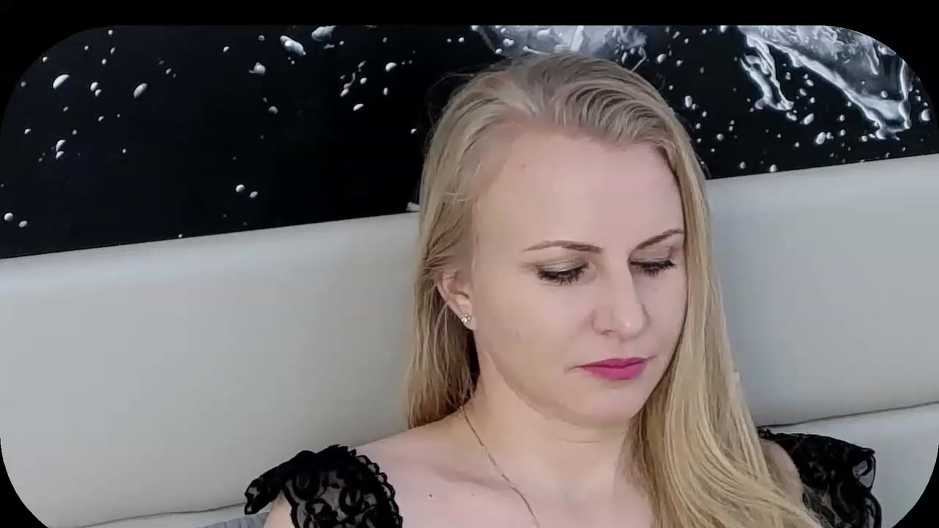Gallery image thumbnail from Adrianna__K's myfreecams stream on, 12/10/2022, 09:41 image 6 of 20
