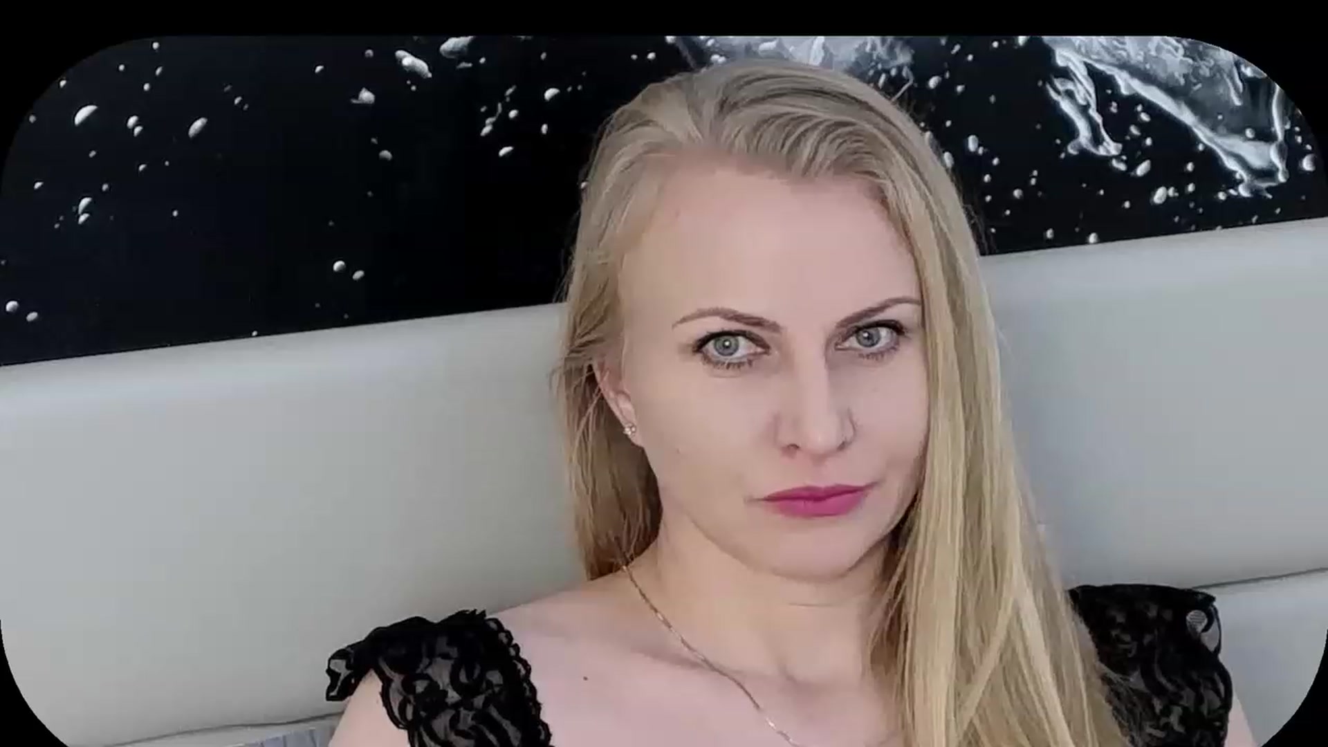 Gallery image thumbnail from Adrianna__K's myfreecams stream on, 12/10/2022, 09:41 image 4 of 20
