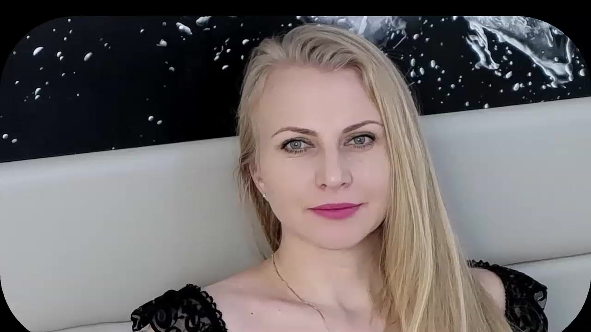 Gallery image thumbnail from Adrianna__K's myfreecams stream on, 12/10/2022, 09:41 image 10 of 20