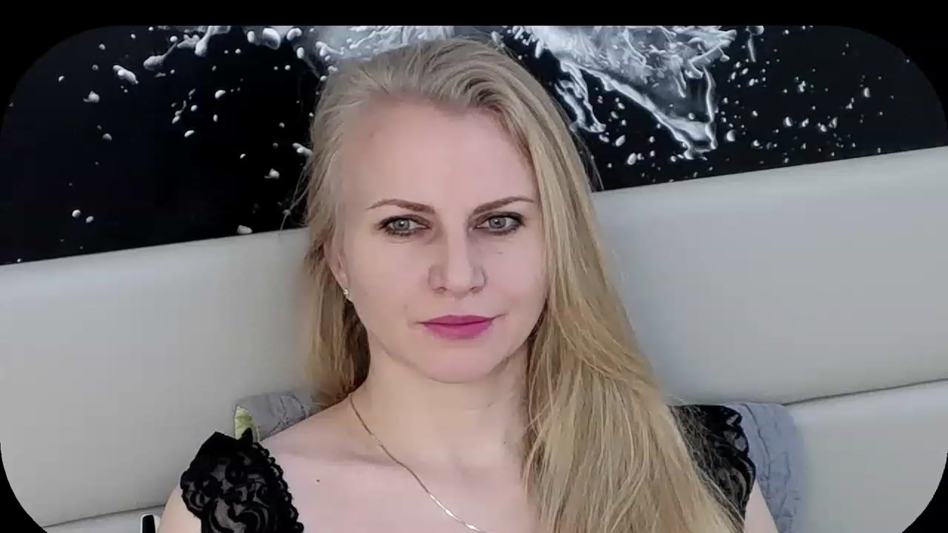 Gallery image thumbnail from Adrianna__K's myfreecams stream on, 12/19/2022, 07:57 image 8 of 20