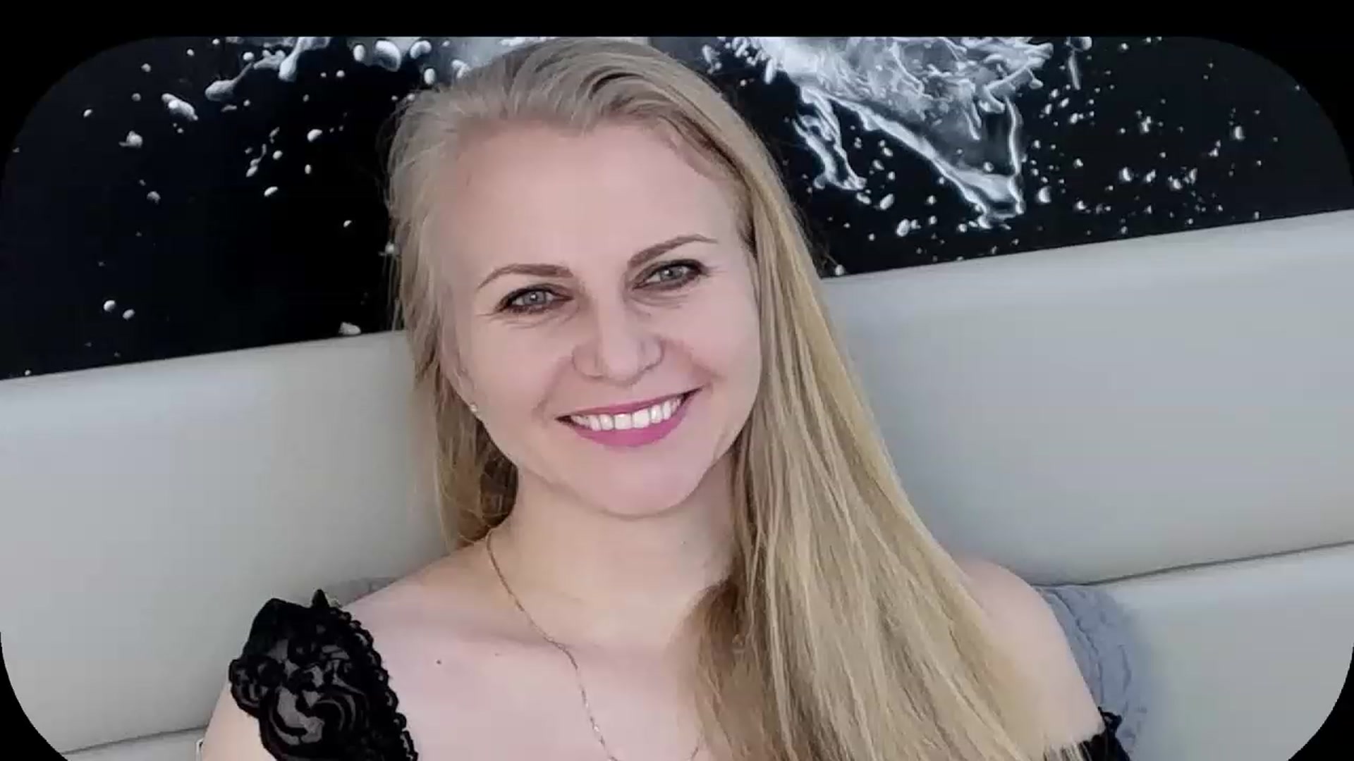 Gallery image thumbnail from Adrianna__K's myfreecams stream on, 12/19/2022, 07:57 image 13 of 20