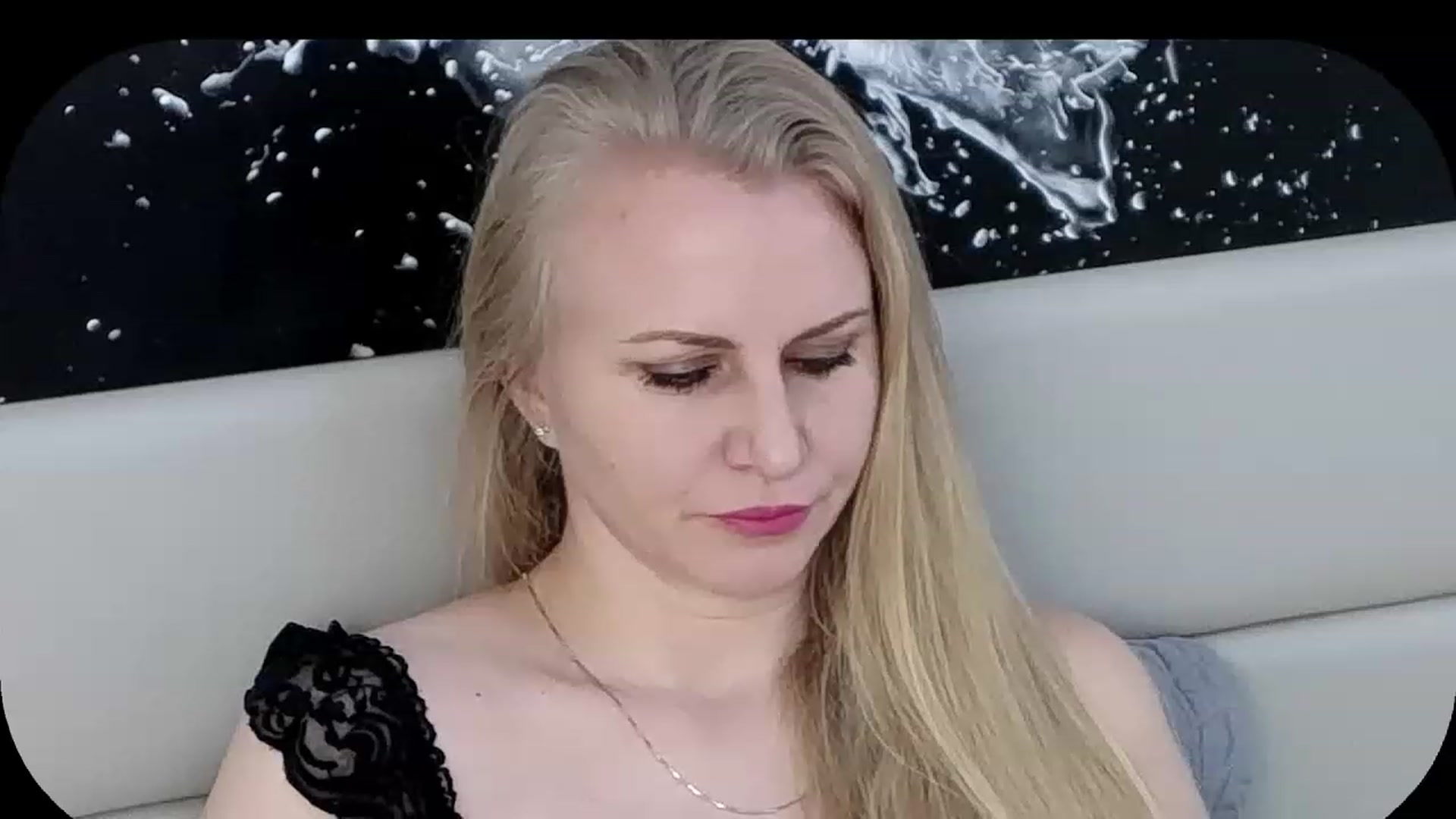 Gallery image thumbnail from Adrianna__K's myfreecams stream on, 12/19/2022, 07:57 image 17 of 20