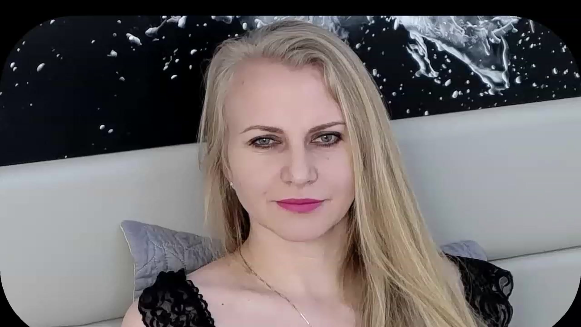 Gallery image thumbnail from Adrianna__K's myfreecams stream on, 12/19/2022, 10:06 image 5 of 20