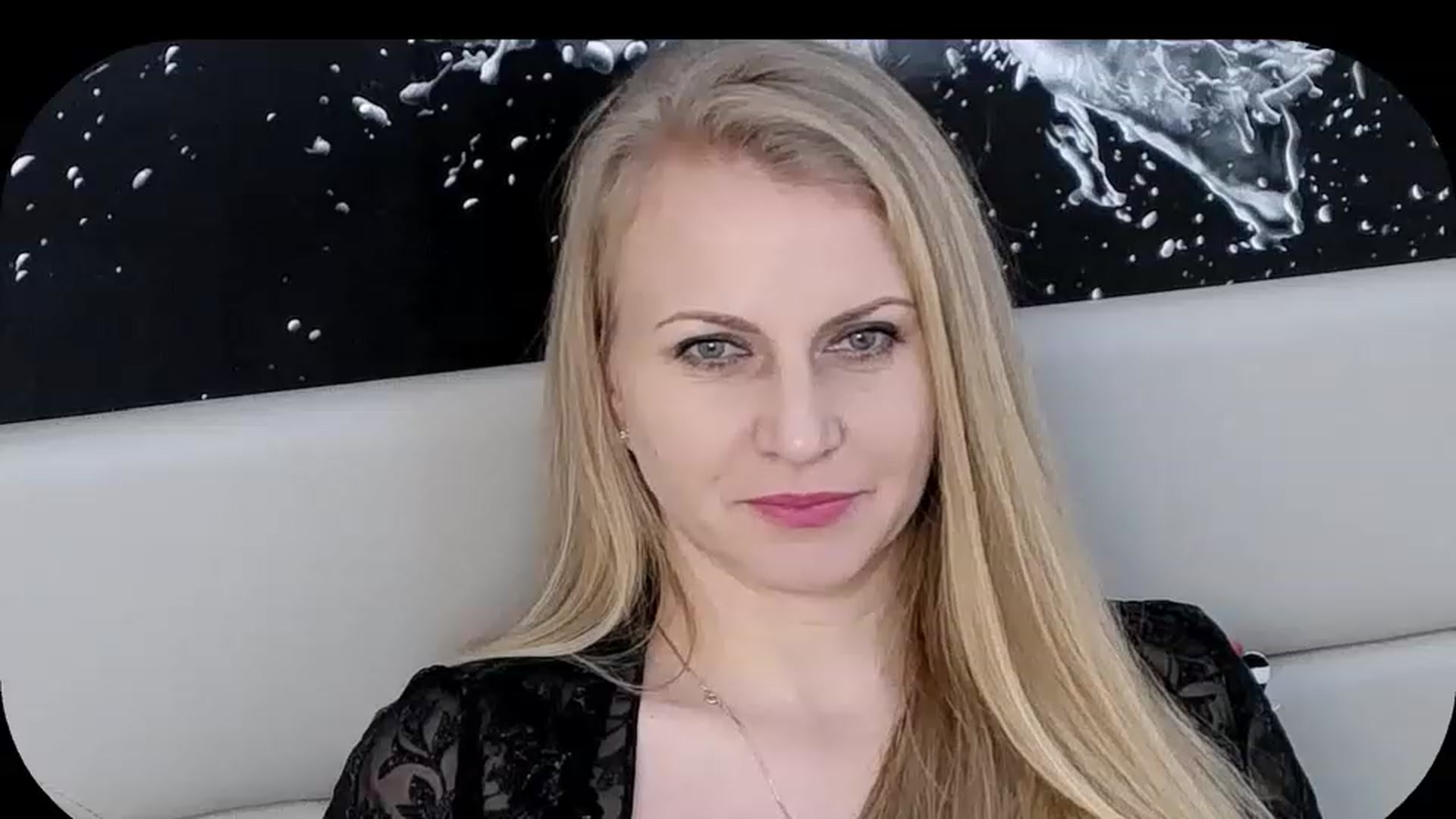 Gallery image thumbnail from Adrianna__K's myfreecams stream on, 01/20/2023, 10:10 image 3 of 20