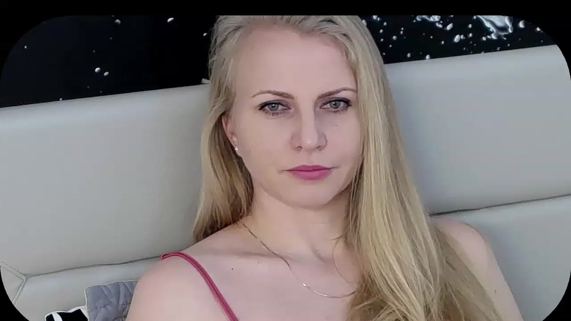 Gallery image thumbnail from Adrianna__K's myfreecams stream on, 01/21/2023, 11:14 image 6 of 20