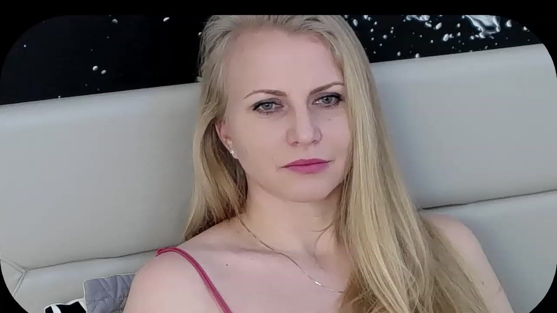 Gallery image thumbnail from Adrianna__K's myfreecams stream on, 01/21/2023, 11:14 image 11 of 20