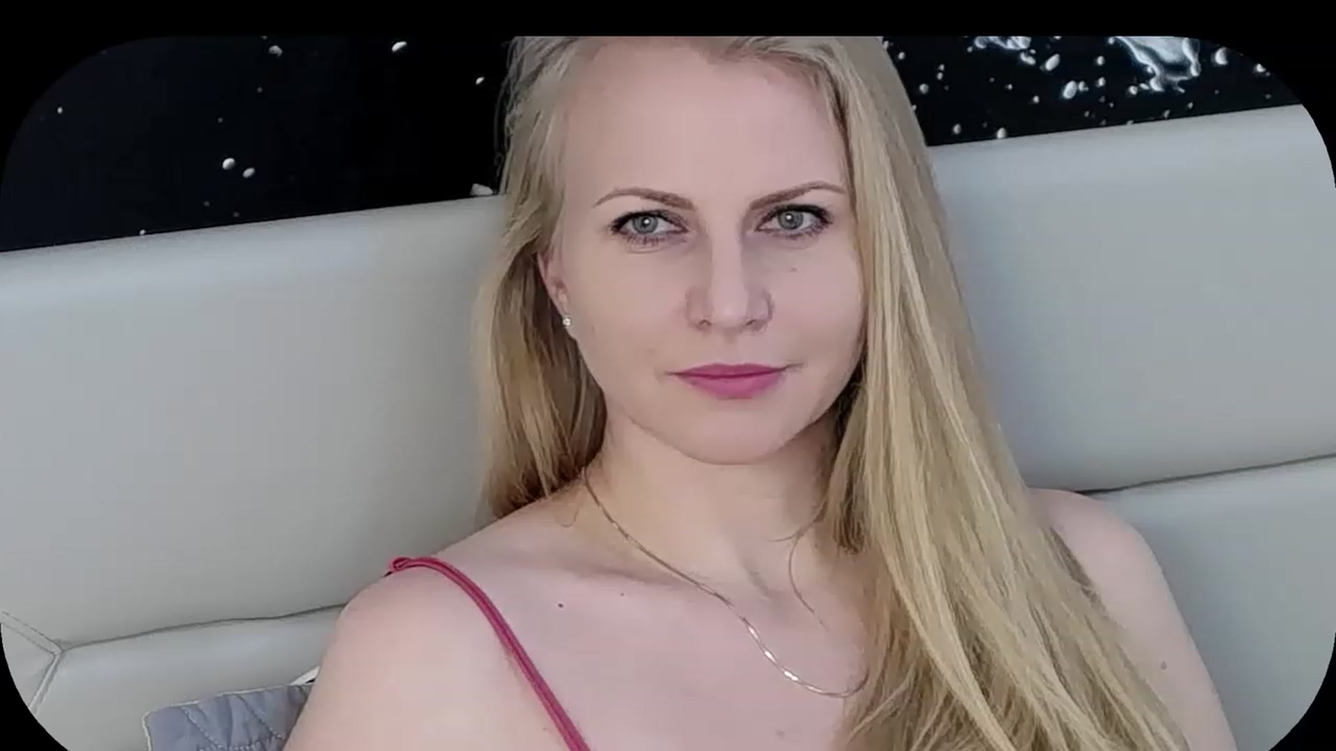 Gallery image thumbnail from Adrianna__K's myfreecams stream on, 01/21/2023, 11:14 image 15 of 20