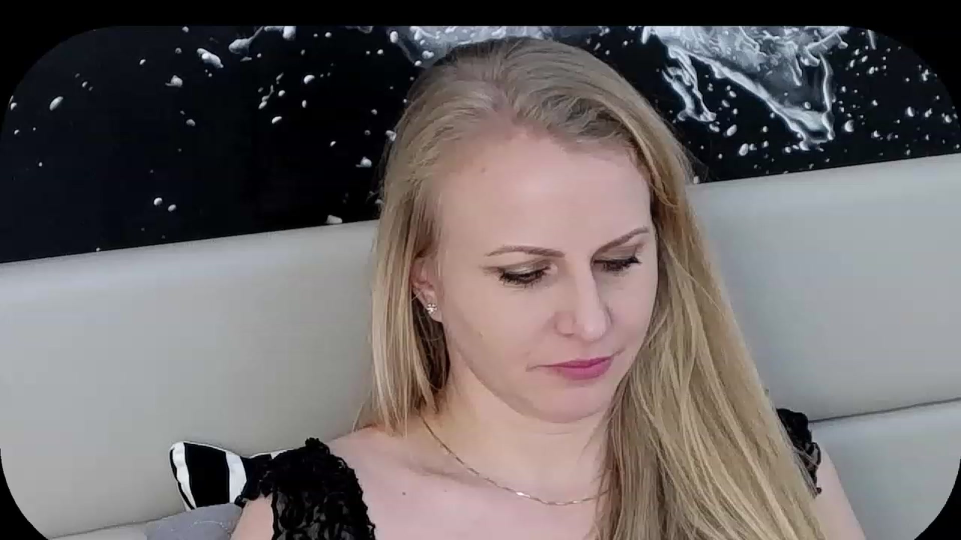 Gallery image thumbnail from Adrianna__K's myfreecams stream on, 01/22/2023, 11:39 image 17 of 20