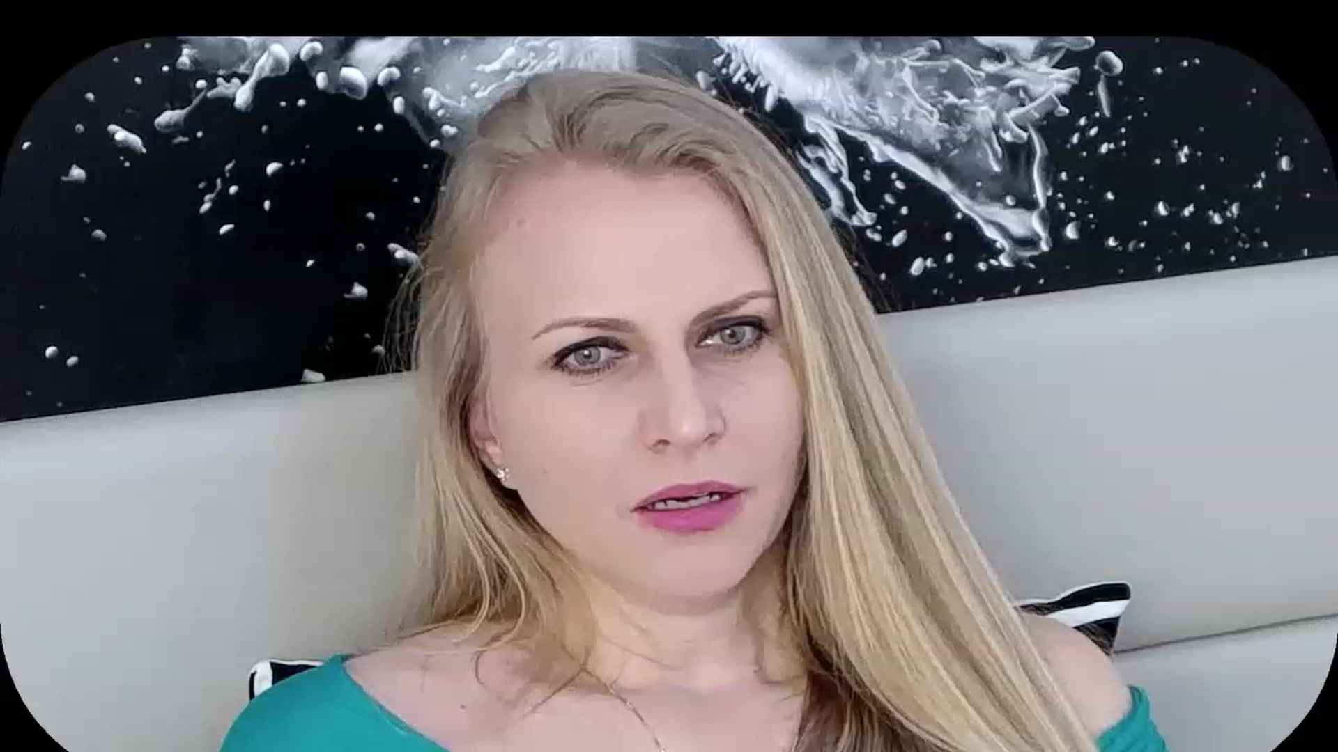 Gallery image thumbnail from Adrianna__K's myfreecams stream on, 01/27/2023, 10:59 image 13 of 20