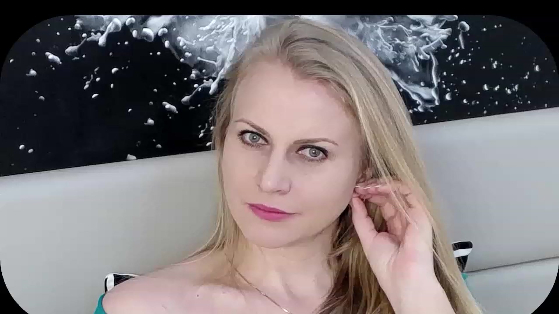 Gallery image thumbnail from Adrianna__K's myfreecams stream on, 01/27/2023, 10:59 image 2 of 20