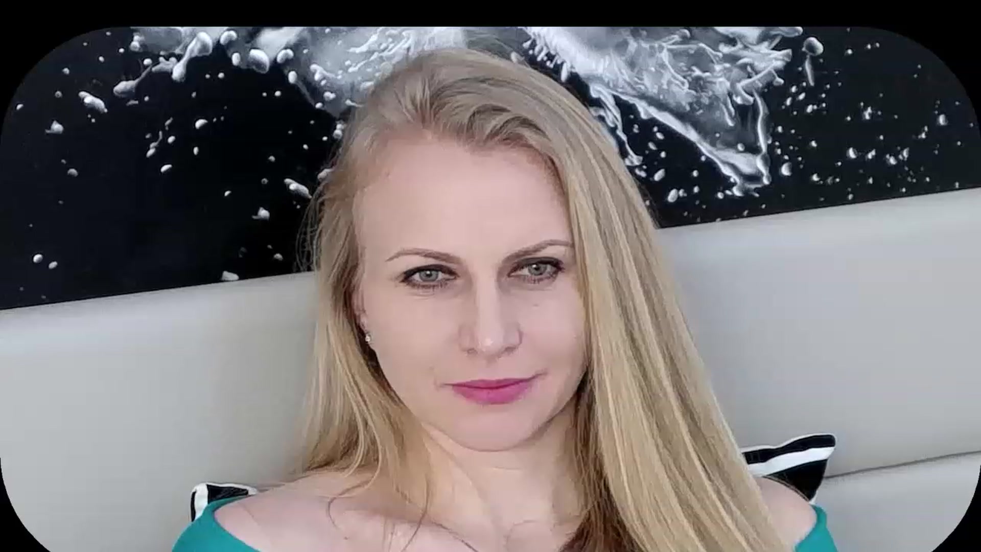 Gallery image thumbnail from Adrianna__K's myfreecams stream on, 01/27/2023, 10:59 image 18 of 20