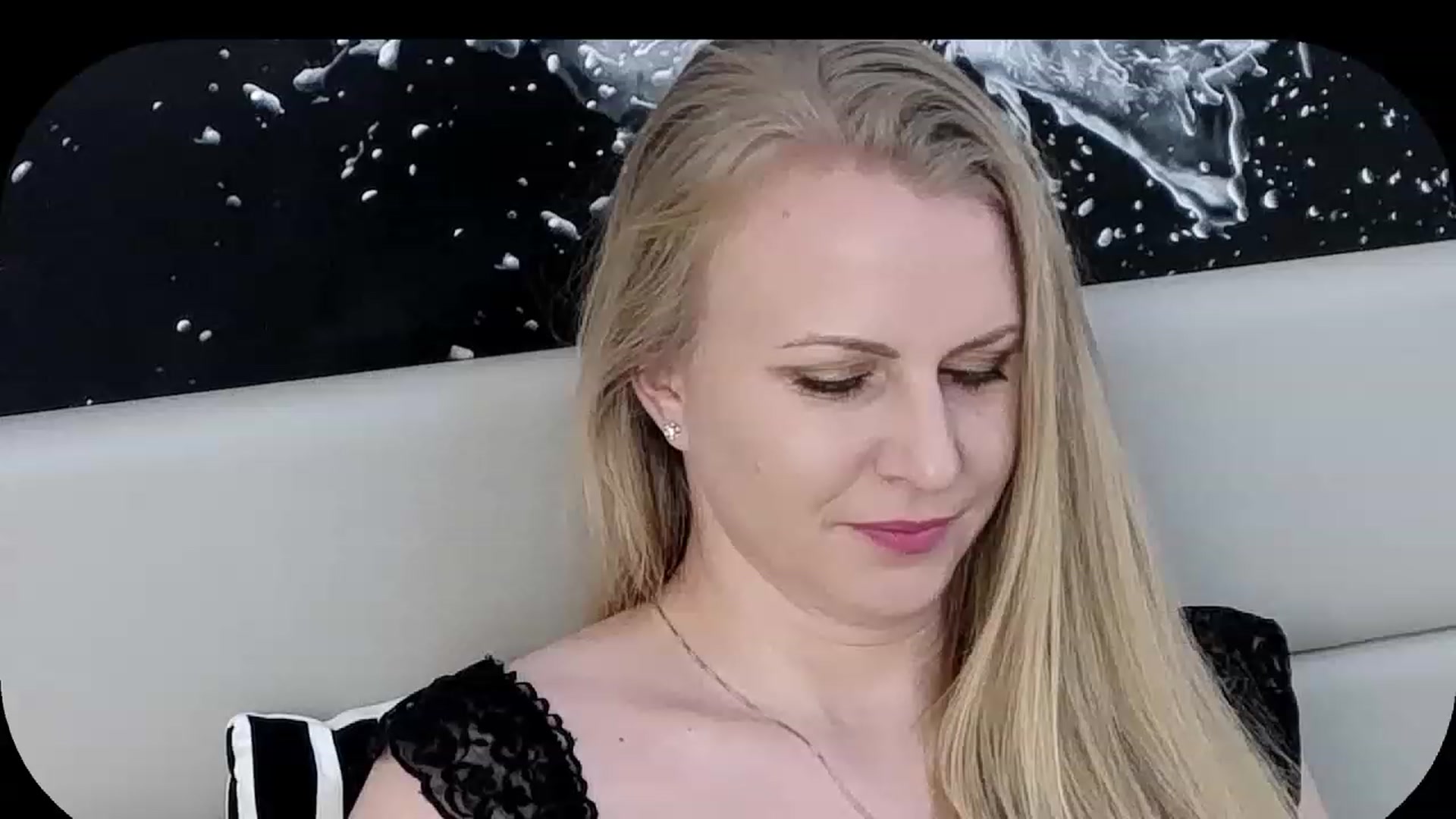 Gallery image thumbnail from Adrianna__K's myfreecams stream on, 01/28/2023, 10:51 image 7 of 20