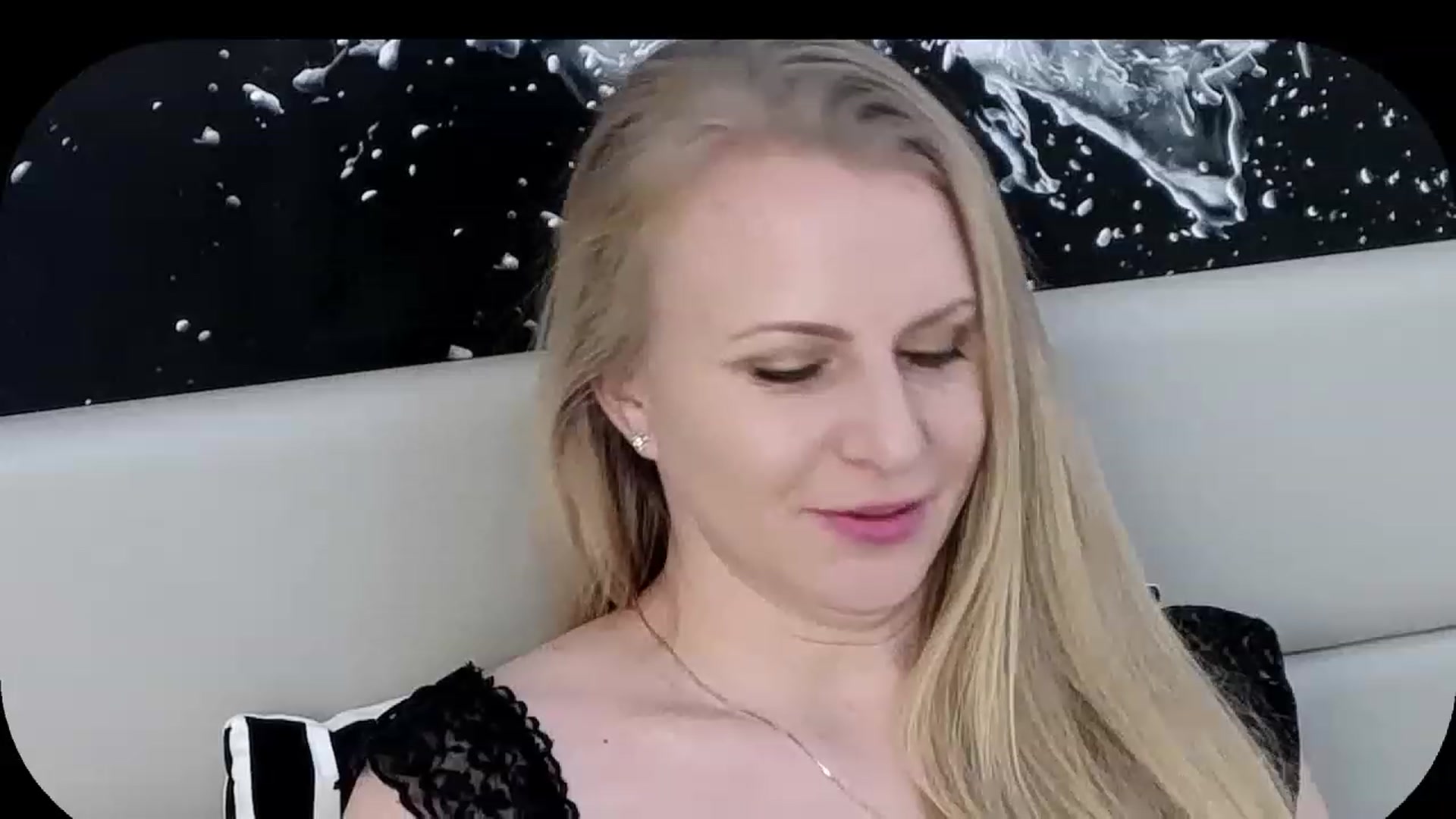 Gallery image thumbnail from Adrianna__K's myfreecams stream on, 01/28/2023, 10:51 image 8 of 20