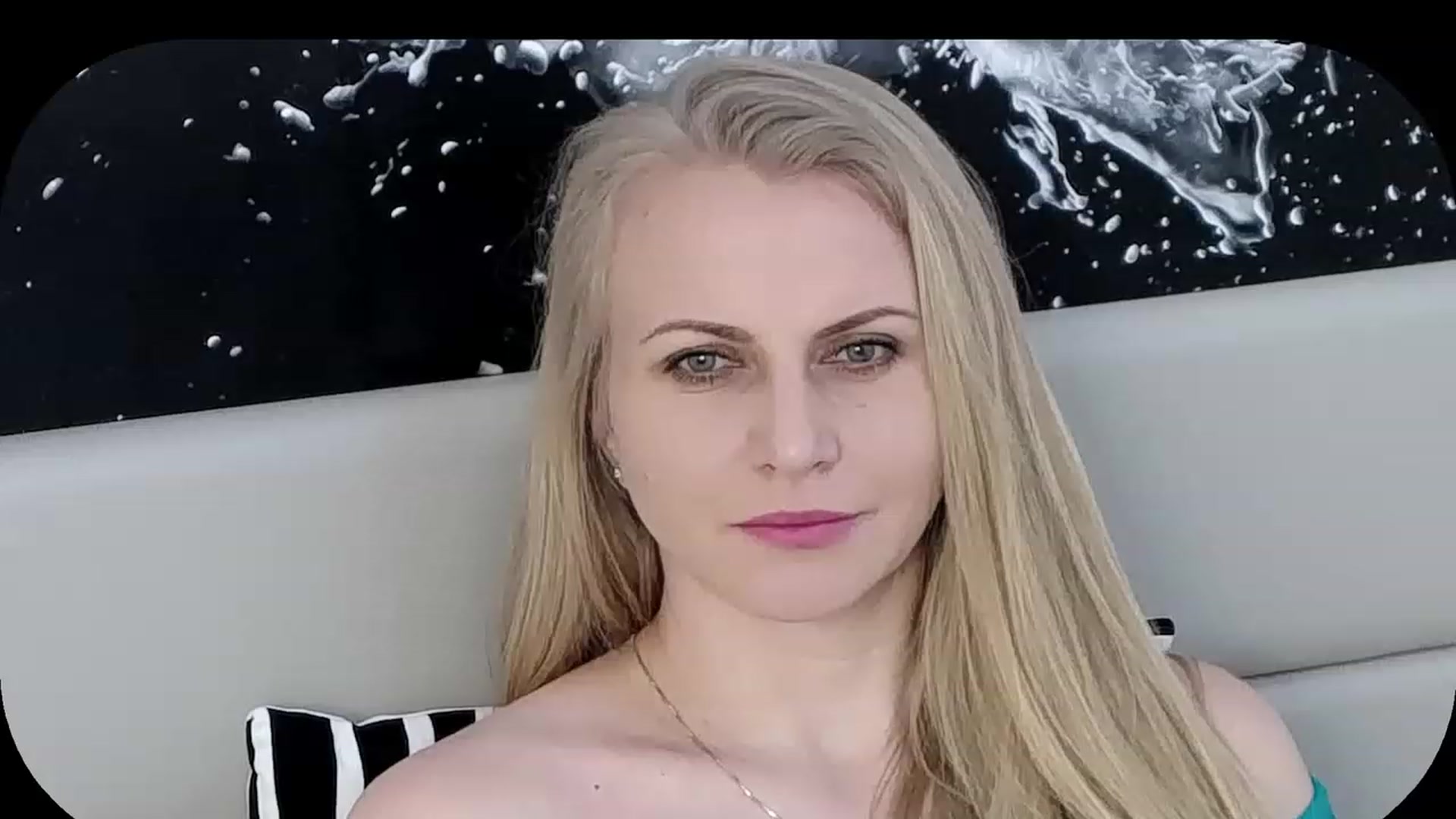 Gallery image thumbnail from Adrianna__K's myfreecams stream on, 02/11/2023, 10:46 image 1 of 20