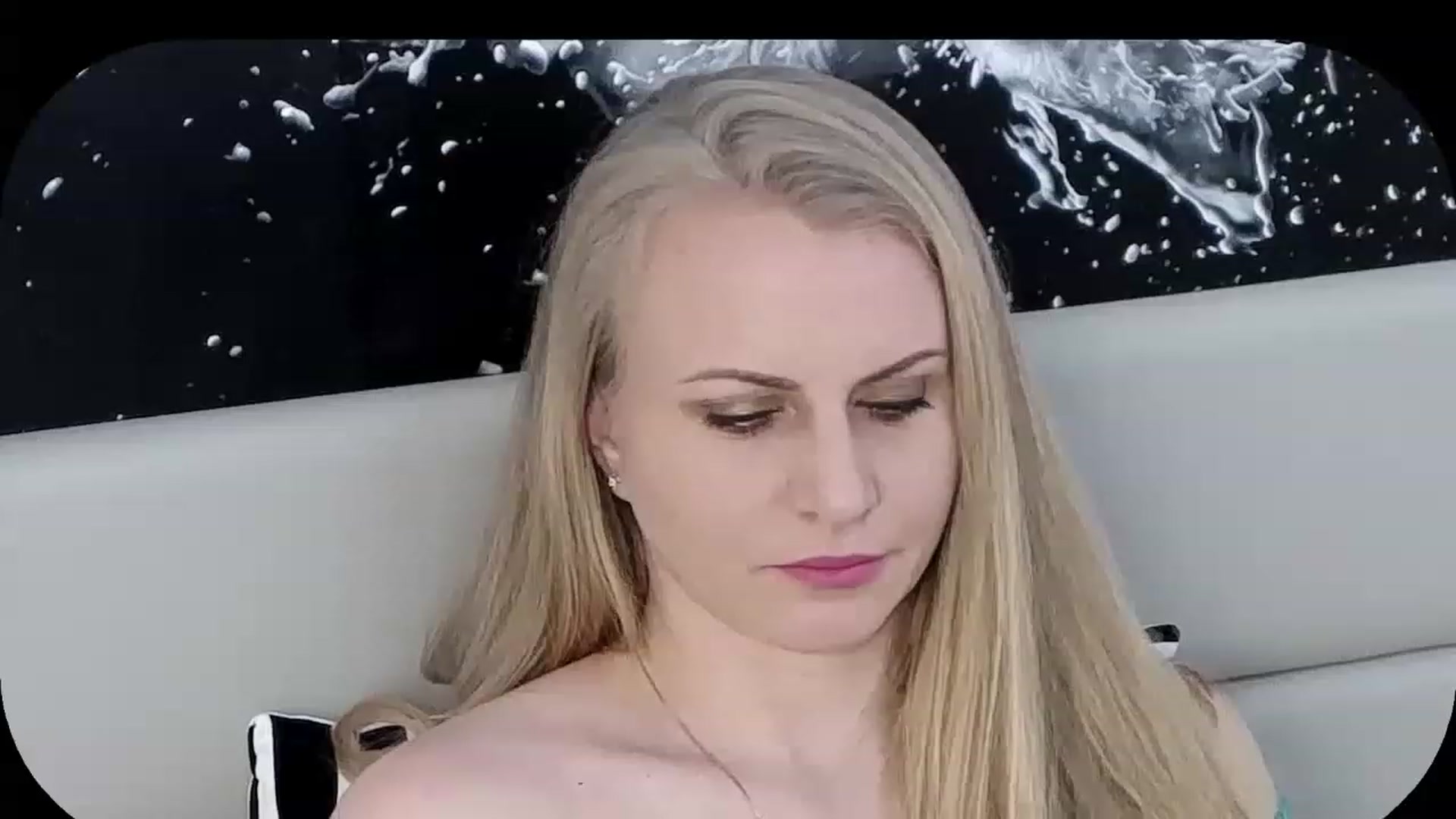 Gallery image thumbnail from Adrianna__K's myfreecams stream on, 02/11/2023, 10:46 image 7 of 20