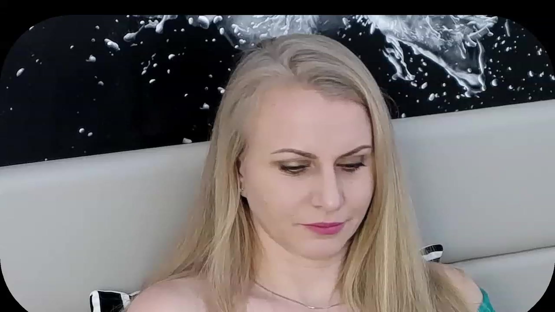 Gallery image thumbnail from Adrianna__K's myfreecams stream on, 02/11/2023, 11:40 image 10 of 20