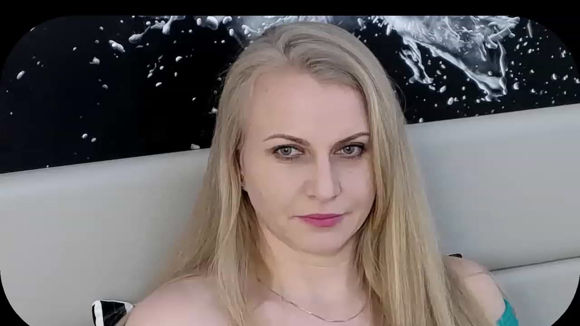 Gallery image thumbnail from Adrianna__K's myfreecams stream on, 02/11/2023, 11:40 image 4 of 20