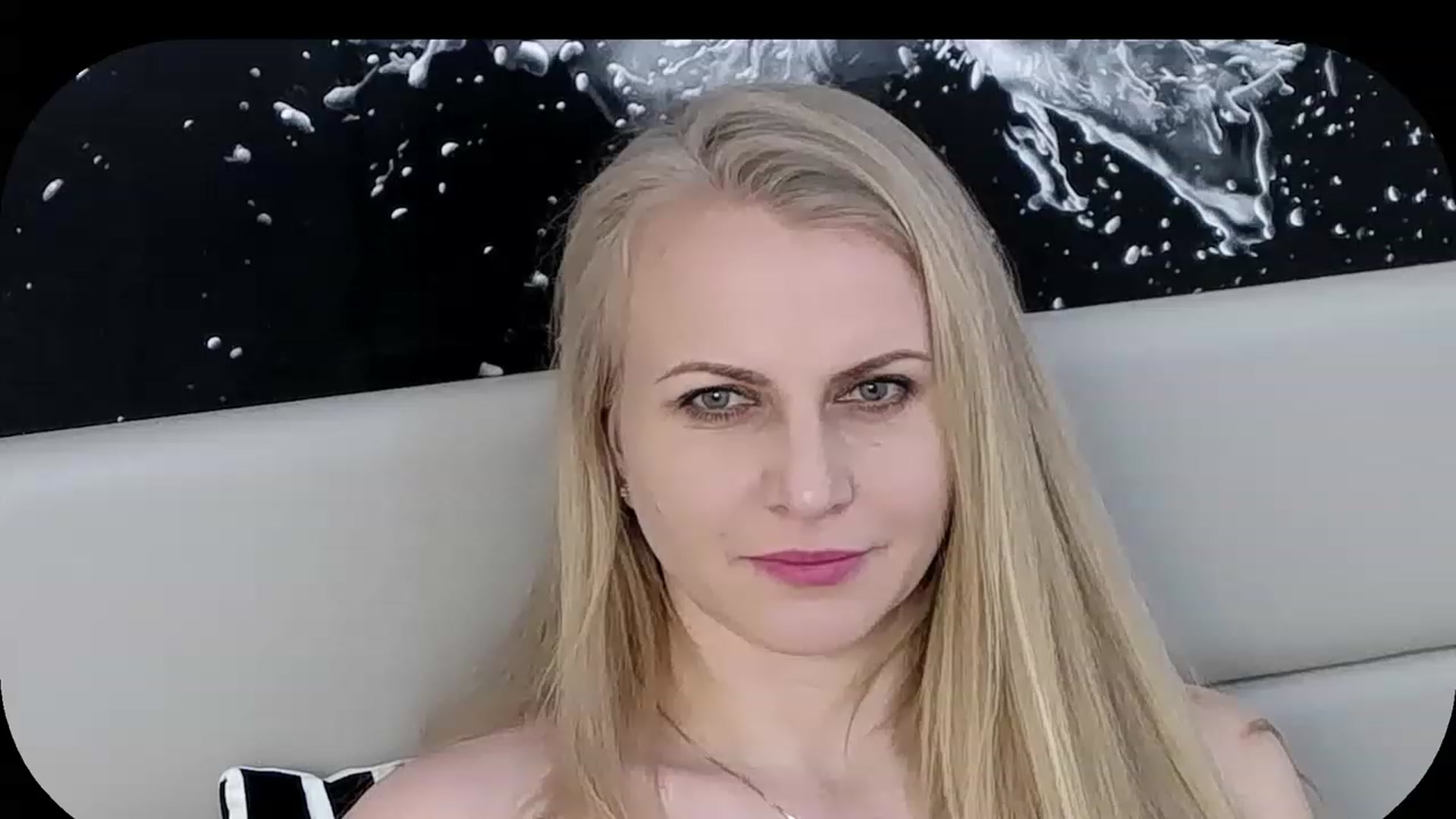 Gallery image thumbnail from Adrianna__K's myfreecams stream on, 02/11/2023, 11:40 image 18 of 20