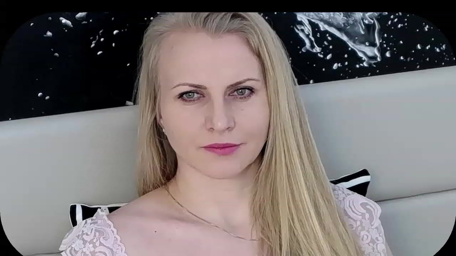 Gallery image thumbnail from Adrianna__K's myfreecams stream on, 02/15/2023, 08:19 image 12 of 20