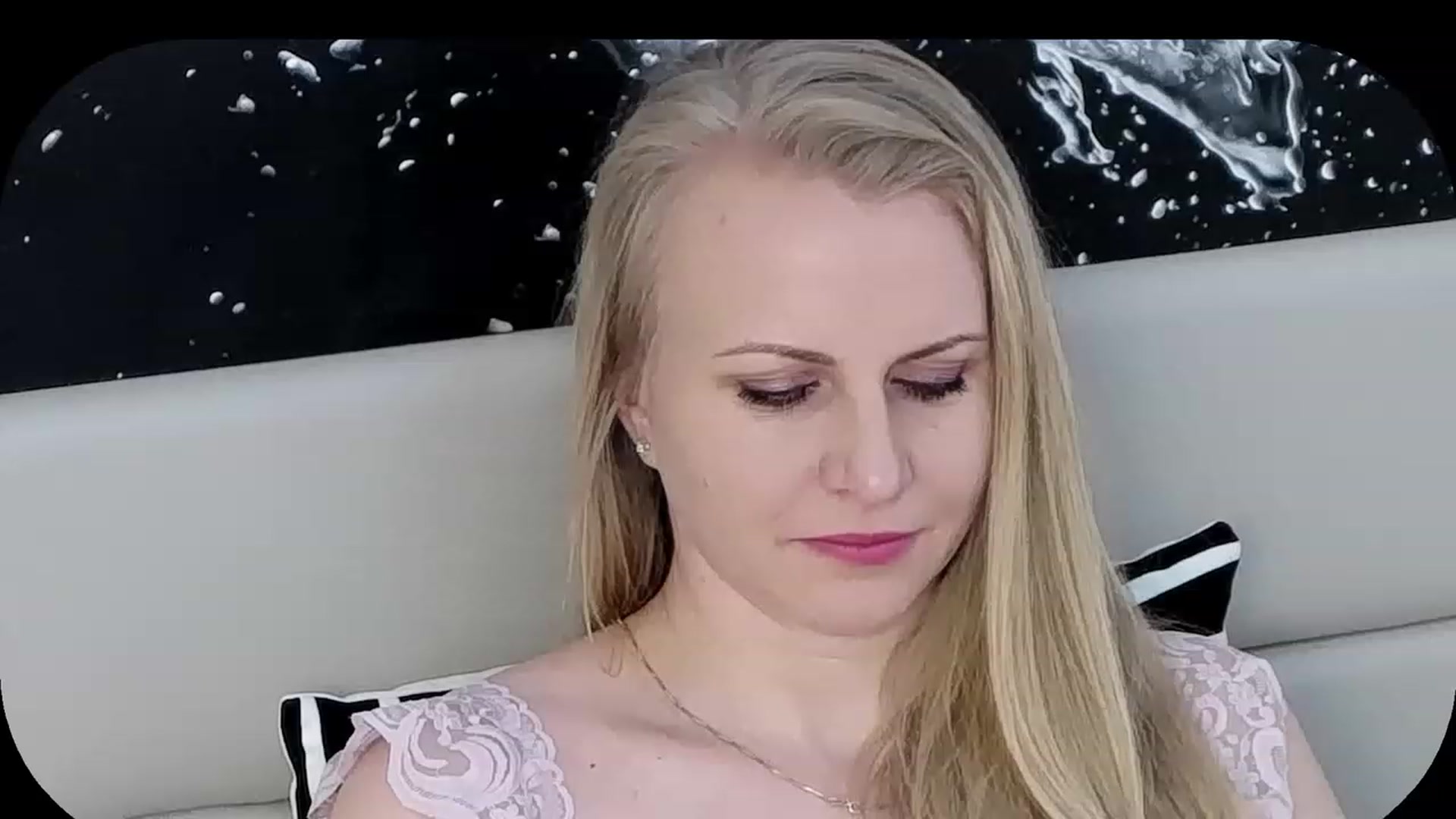 Gallery image thumbnail from Adrianna__K's myfreecams stream on, 02/15/2023, 11:22 image 11 of 20