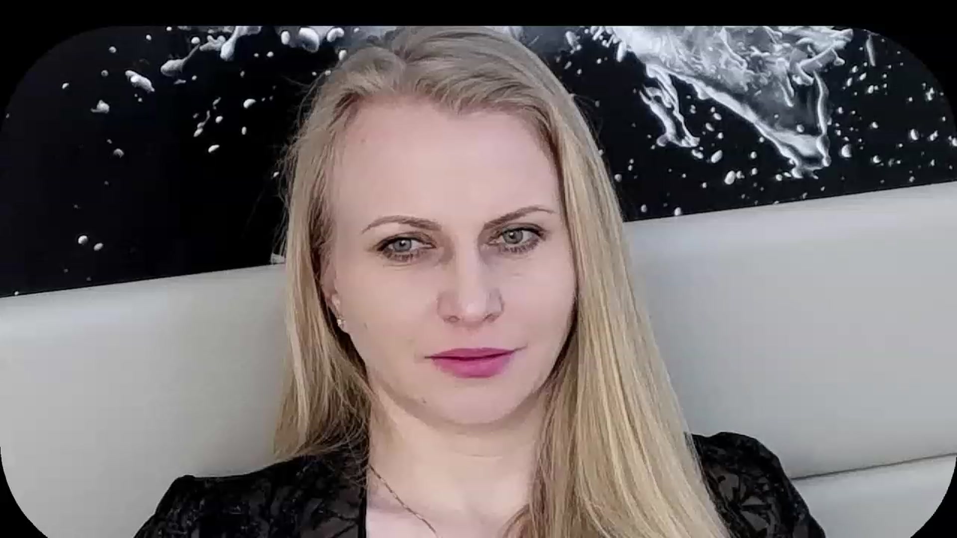Gallery image thumbnail from Adrianna__K's myfreecams stream on, 02/24/2023, 08:09 image 3 of 20