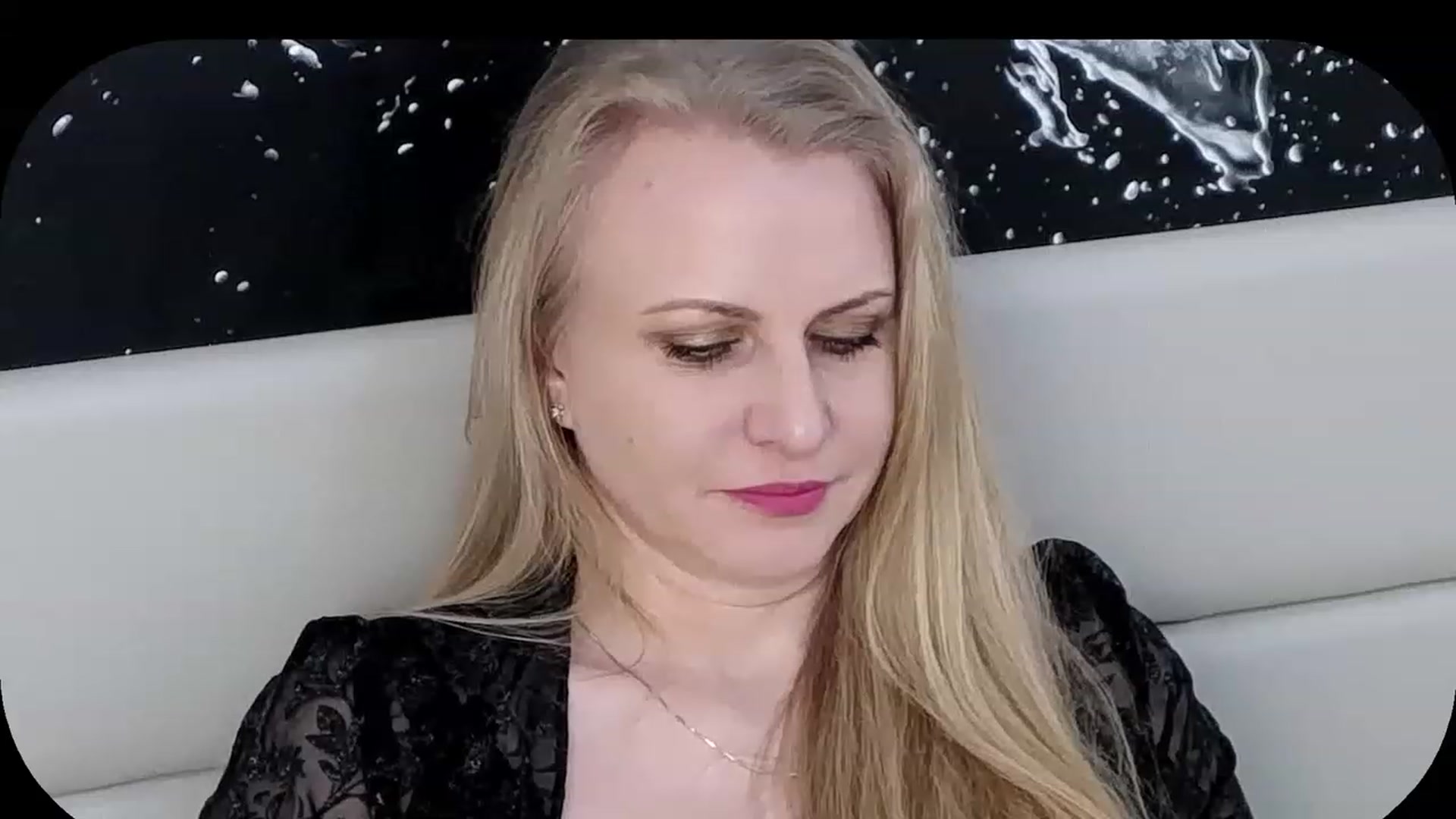 Gallery image thumbnail from Adrianna__K's myfreecams stream on, 02/24/2023, 09:11 image 19 of 20