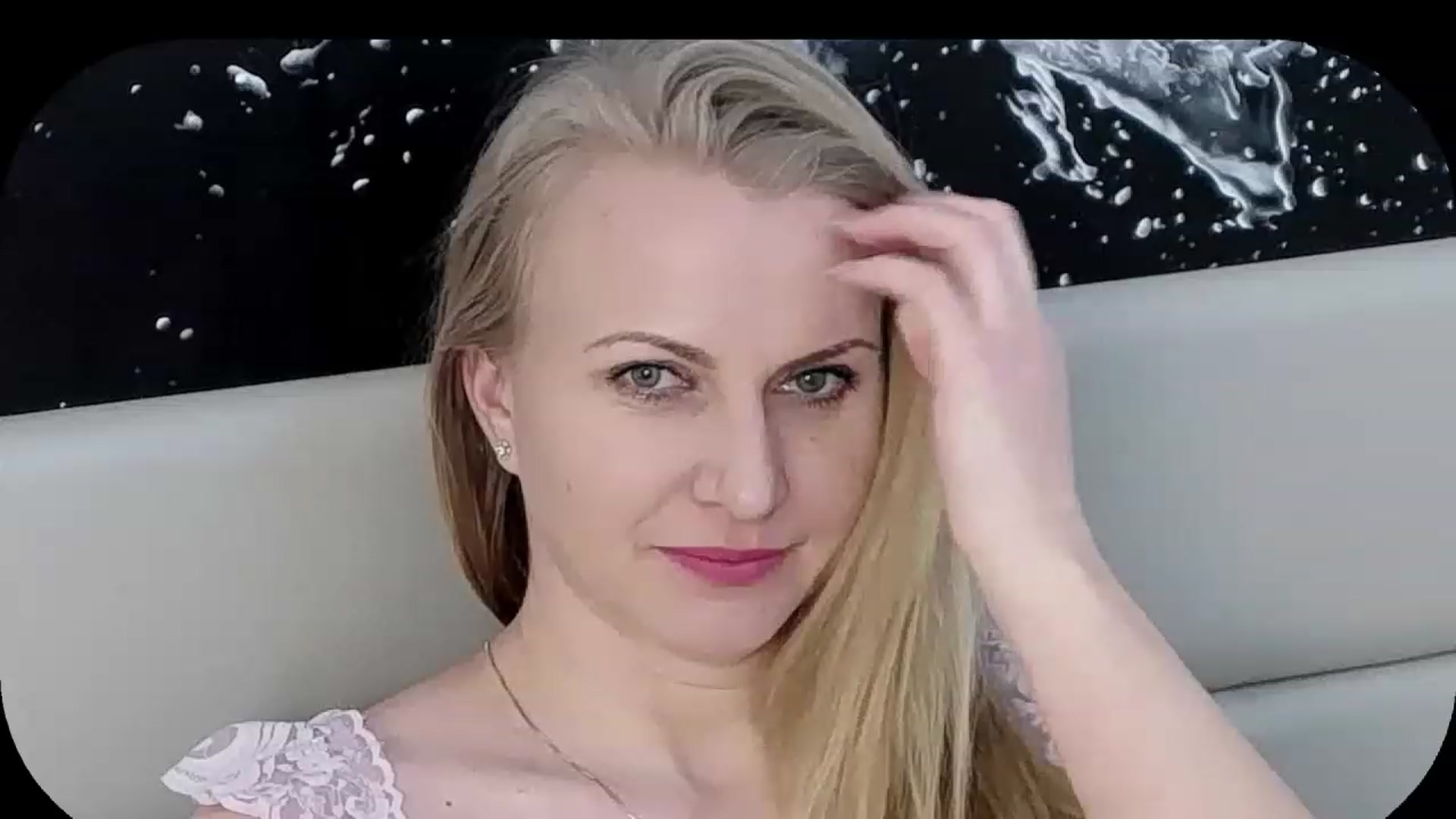 Gallery image thumbnail from Adrianna__K's myfreecams stream on, 03/11/2023, 11:34 image 12 of 20