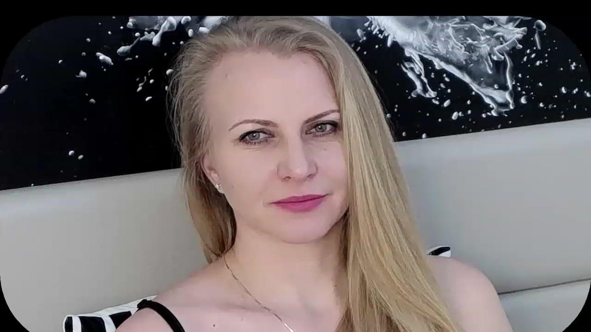 Gallery image thumbnail from Adrianna__K's myfreecams stream on, 03/14/2023, 11:15 image 11 of 20