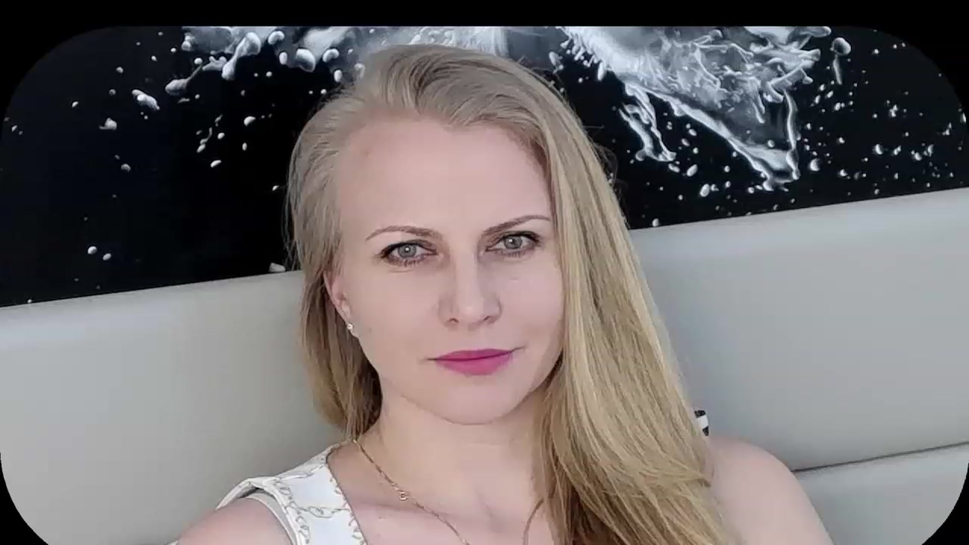 Gallery image thumbnail from Adrianna__K's myfreecams stream on, 03/15/2023, 09:32 image 4 of 20