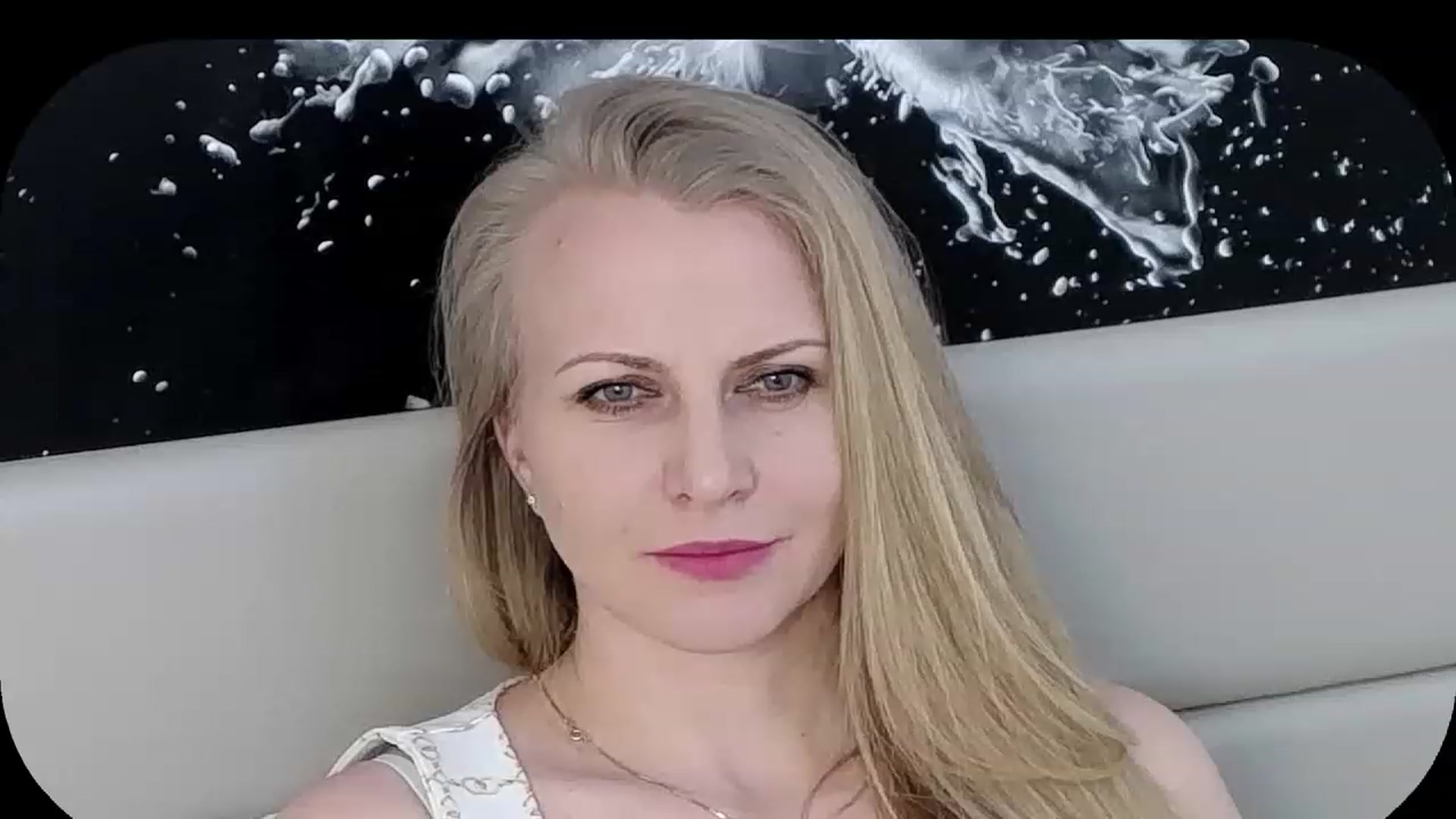 Gallery image thumbnail from Adrianna__K's myfreecams stream on, 03/15/2023, 09:32 image 6 of 20