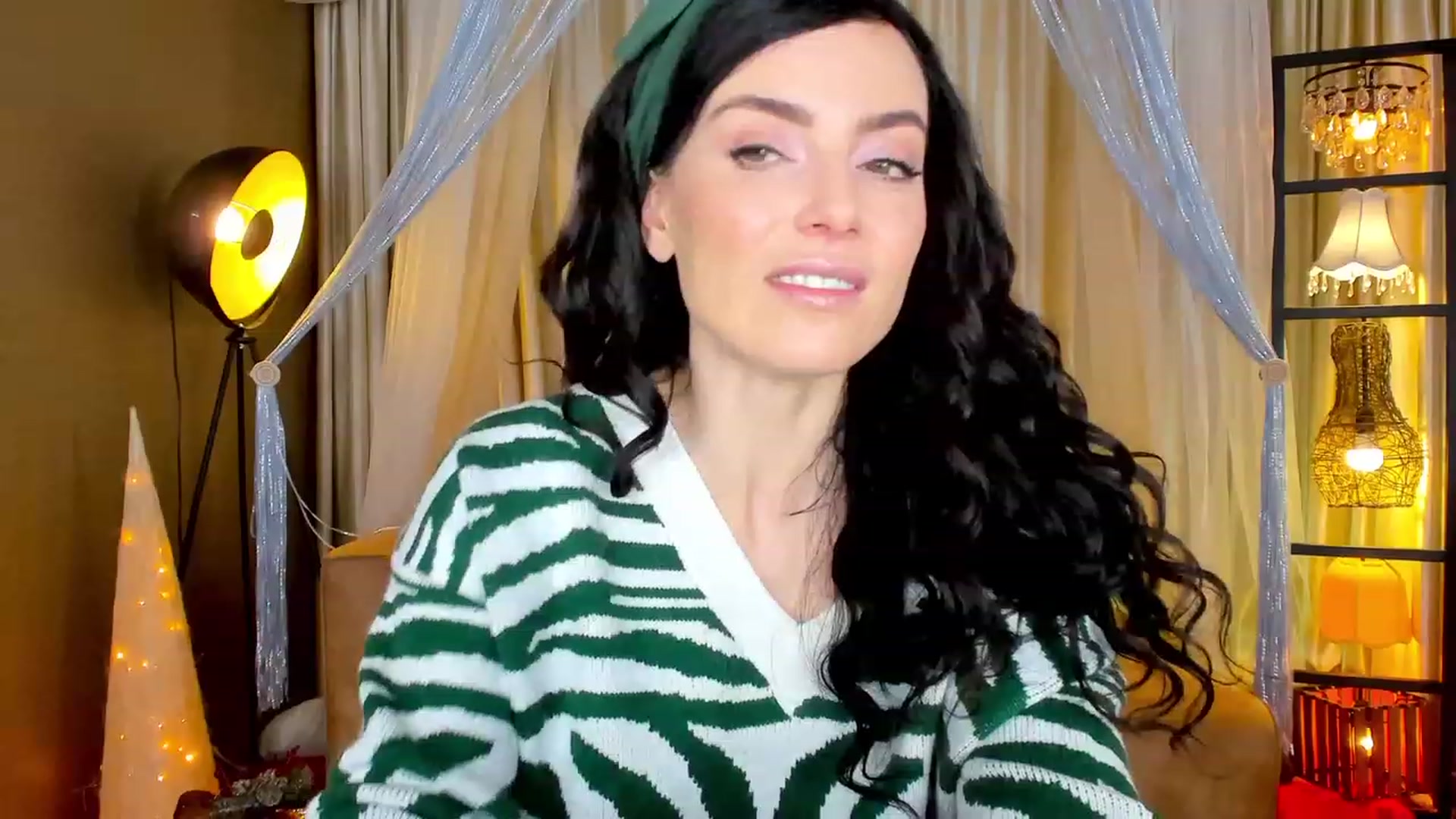 Gallery image thumbnail from AdySweet's myfreecams stream on, 12/06/2022, 02:31 image 13 of 20